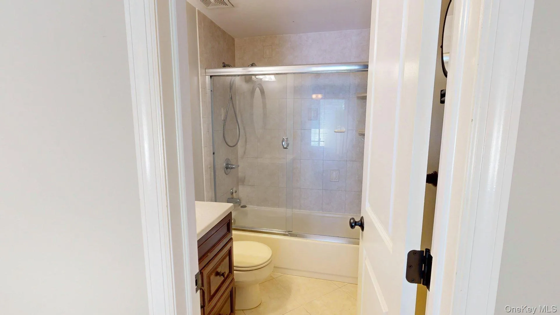 604 Blue Ridge Drive, Brookhaven, NY, 1 Bedroom Bedrooms, 5 Rooms Rooms,1 BathroomBathrooms,Residential,For Rent,Blue Ridge,0,1027326 604 Blue Ridge Drive, Brookhaven, NY, 1 Bedroom Bedrooms, 5 Rooms Rooms,1 BathroomBathrooms,Residential,For Rent,Blue Ridge,0,1027326