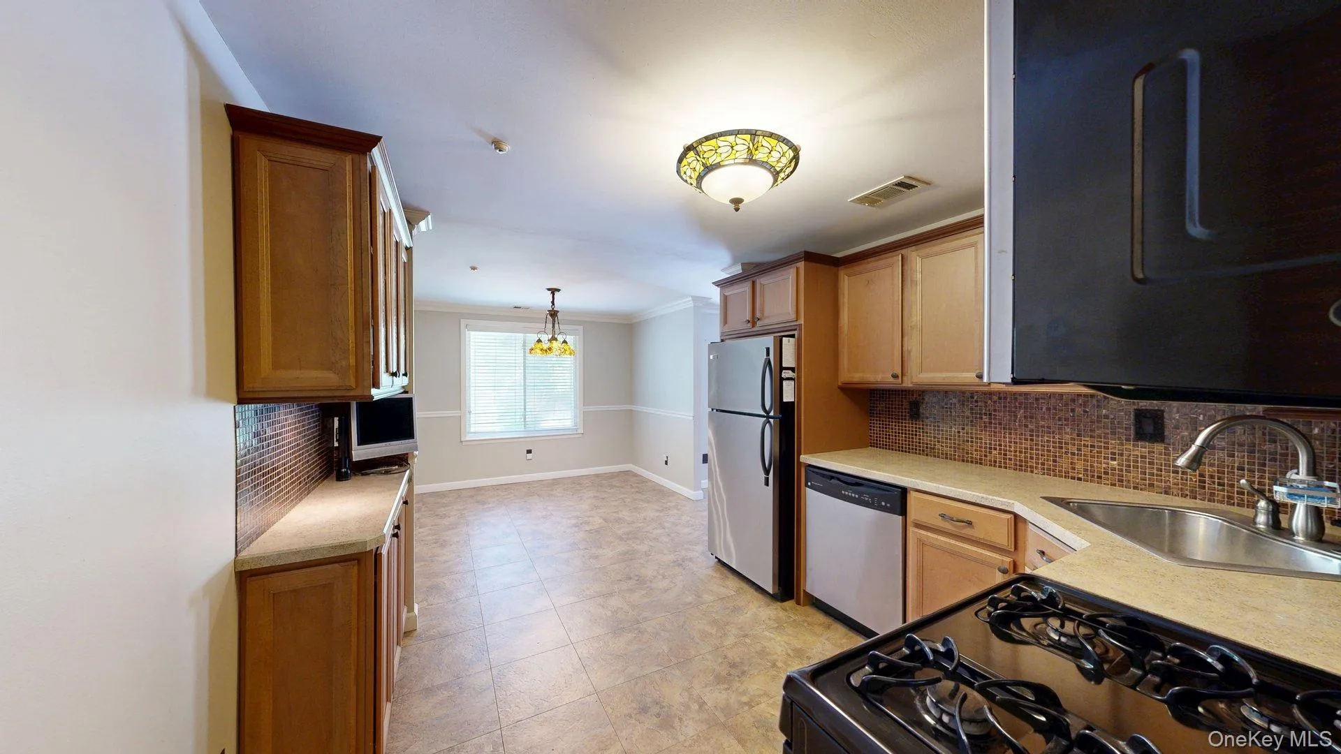 604 Blue Ridge Drive, Brookhaven, NY, 1 Bedroom Bedrooms, 5 Rooms Rooms,1 BathroomBathrooms,Residential,For Rent,Blue Ridge,0,1027326 604 Blue Ridge Drive, Brookhaven, NY, 1 Bedroom Bedrooms, 5 Rooms Rooms,1 BathroomBathrooms,Residential,For Rent,Blue Ridge,0,1027326