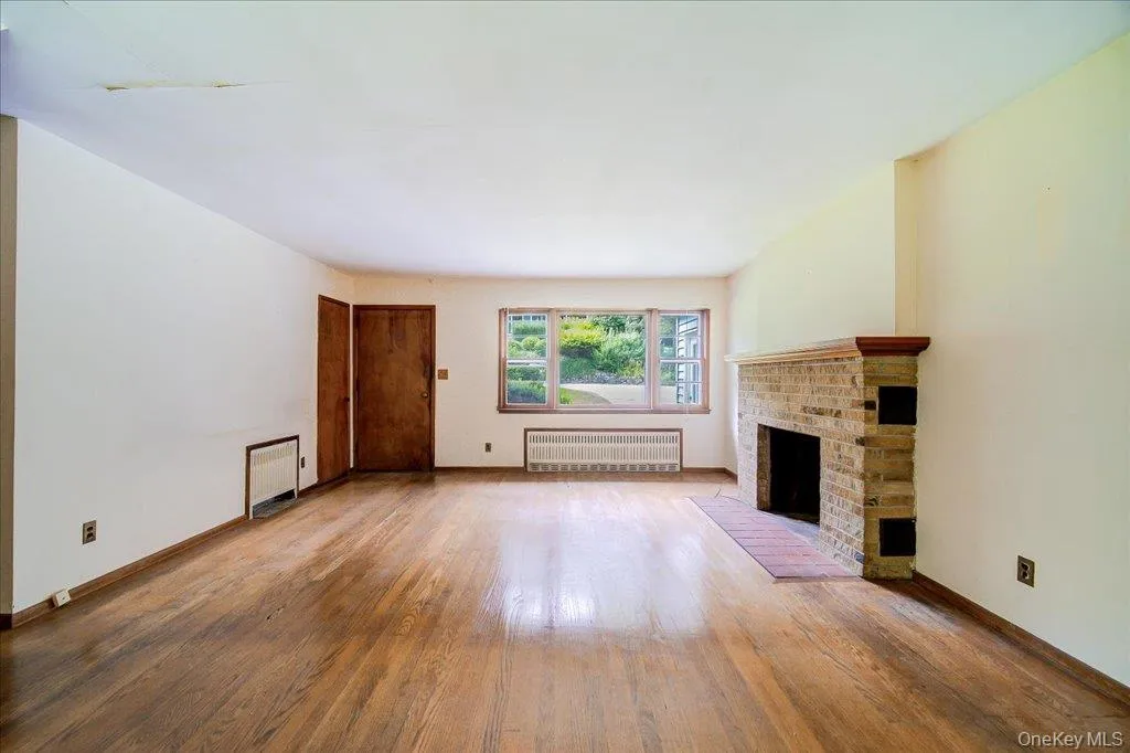 15 Nightingale Road, Bedford, NY, 4 Bedrooms Bedrooms, 8 Rooms Rooms,2 BathroomsBathrooms,Residential,For Rent,Nightingale,0,1027327 15 Nightingale Road, Bedford, NY, 4 Bedrooms Bedrooms, 8 Rooms Rooms,2 BathroomsBathrooms,Residential,For Rent,Nightingale,0,1027327