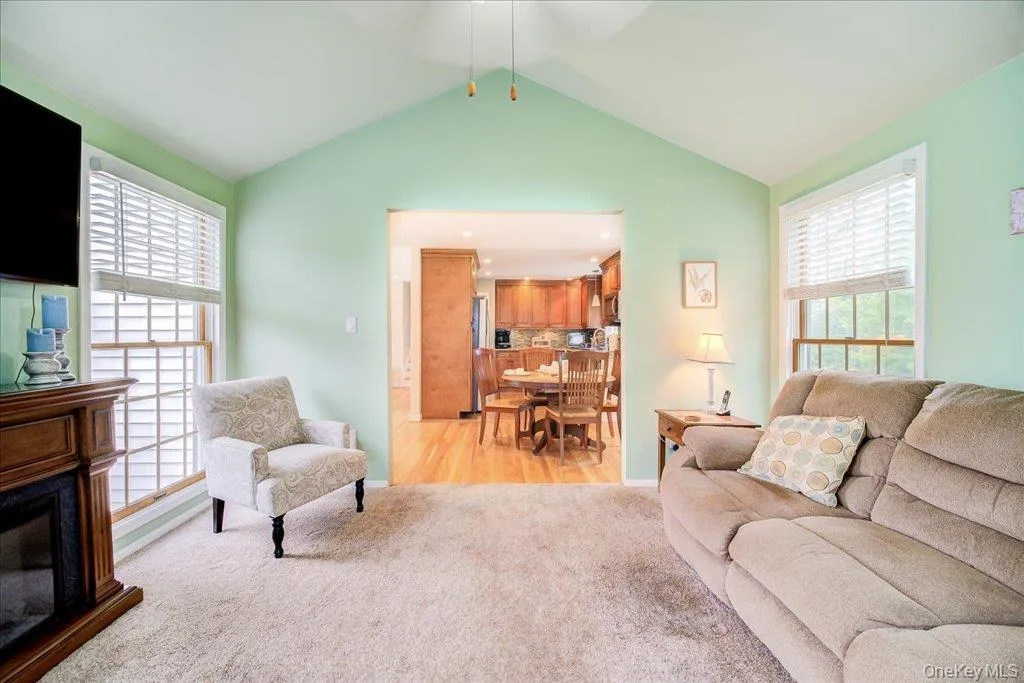 17 Brian Road, Poughkeepsie (town), NY, 3 Bedrooms Bedrooms, 9 Rooms Rooms,1 BathroomBathrooms,Residential,For Rent,Brian,0,1027331 17 Brian Road, Poughkeepsie (town), NY, 3 Bedrooms Bedrooms, 9 Rooms Rooms,1 BathroomBathrooms,Residential,For Rent,Brian,0,1027331