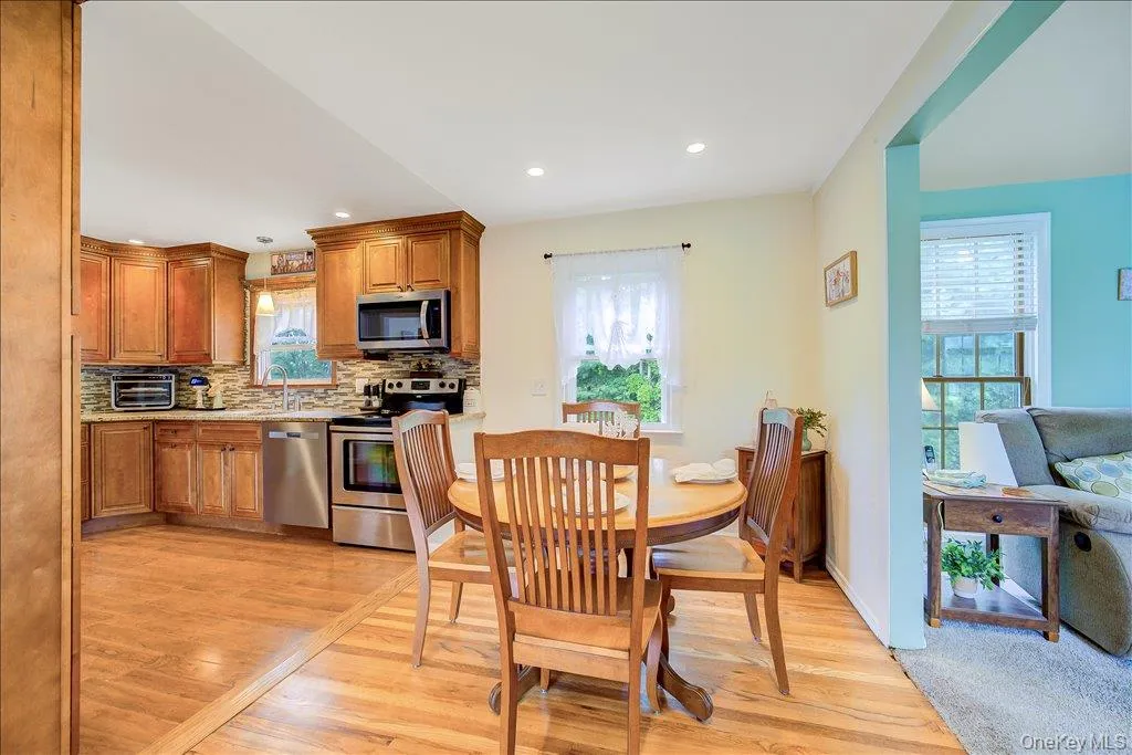 17 Brian Road, Poughkeepsie (town), NY, 3 Bedrooms Bedrooms, 9 Rooms Rooms,1 BathroomBathrooms,Residential,For Rent,Brian,0,1027331 17 Brian Road, Poughkeepsie (town), NY, 3 Bedrooms Bedrooms, 9 Rooms Rooms,1 BathroomBathrooms,Residential,For Rent,Brian,0,1027331
