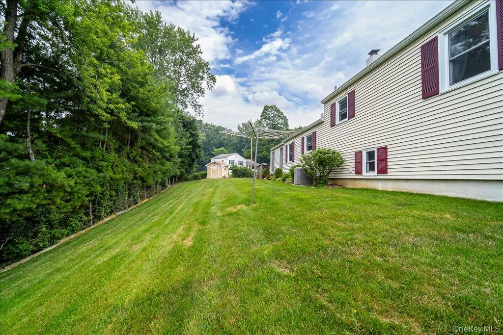 17 Brian Road, Poughkeepsie (town), NY, 3 Bedrooms Bedrooms, 9 Rooms Rooms,1 BathroomBathrooms,Residential,For Rent,Brian,0,1027331 17 Brian Road, Poughkeepsie (town), NY, 3 Bedrooms Bedrooms, 9 Rooms Rooms,1 BathroomBathrooms,Residential,For Rent,Brian,0,1027331