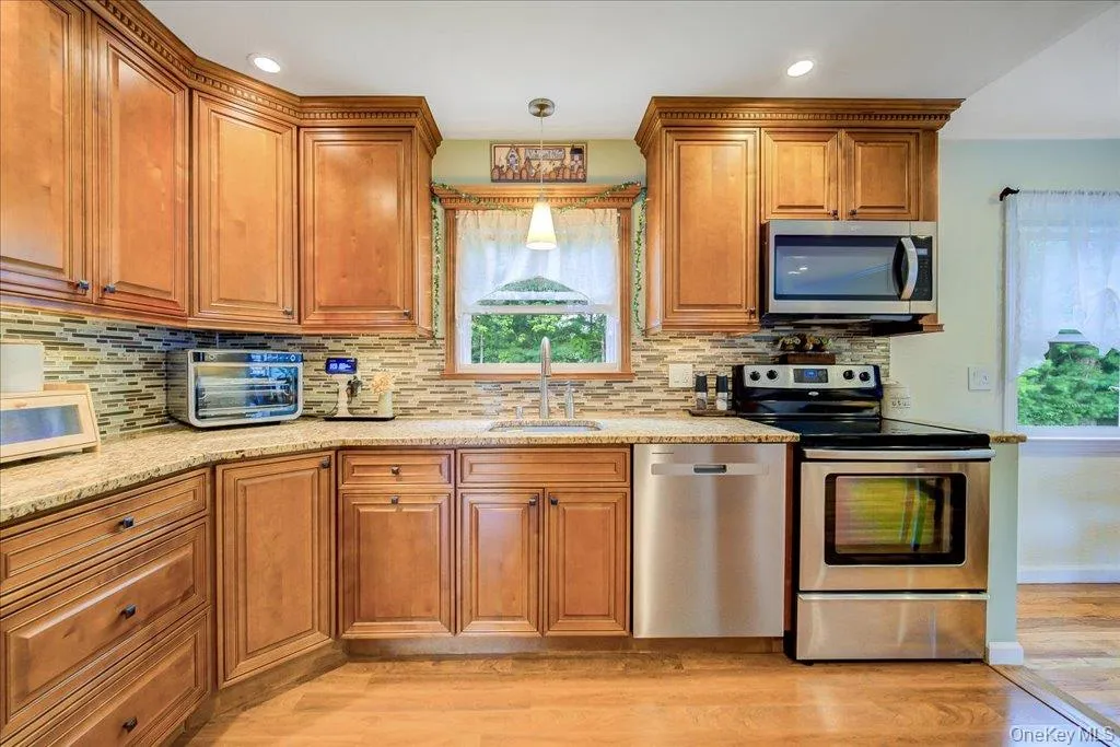 17 Brian Road, Poughkeepsie (town), NY, 3 Bedrooms Bedrooms, 9 Rooms Rooms,1 BathroomBathrooms,Residential,For Rent,Brian,0,1027331 17 Brian Road, Poughkeepsie (town), NY, 3 Bedrooms Bedrooms, 9 Rooms Rooms,1 BathroomBathrooms,Residential,For Rent,Brian,0,1027331