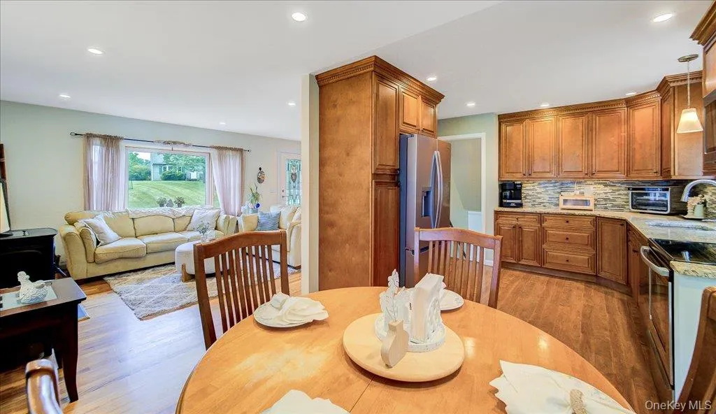 17 Brian Road, Poughkeepsie (town), NY, 3 Bedrooms Bedrooms, 9 Rooms Rooms,1 BathroomBathrooms,Residential,For Rent,Brian,0,1027331 17 Brian Road, Poughkeepsie (town), NY, 3 Bedrooms Bedrooms, 9 Rooms Rooms,1 BathroomBathrooms,Residential,For Rent,Brian,0,1027331