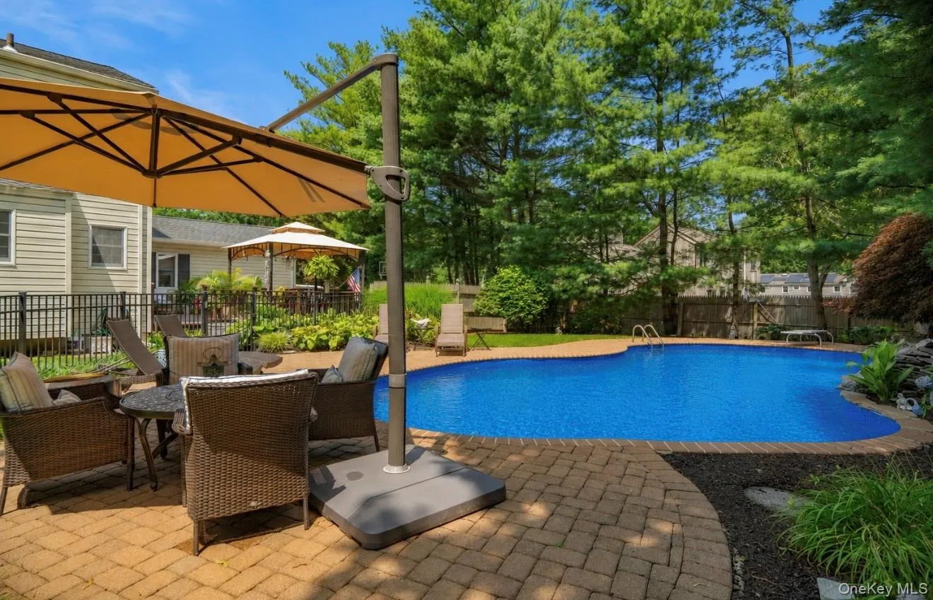 53 Quaker Path, Brookhaven, NY, 3 Bedrooms Bedrooms, 7 Rooms Rooms,2 BathroomsBathrooms,Residential,For Rent,Quaker,0,1027332 53 Quaker Path, Brookhaven, NY, 3 Bedrooms Bedrooms, 7 Rooms Rooms,2 BathroomsBathrooms,Residential,For Rent,Quaker,0,1027332
