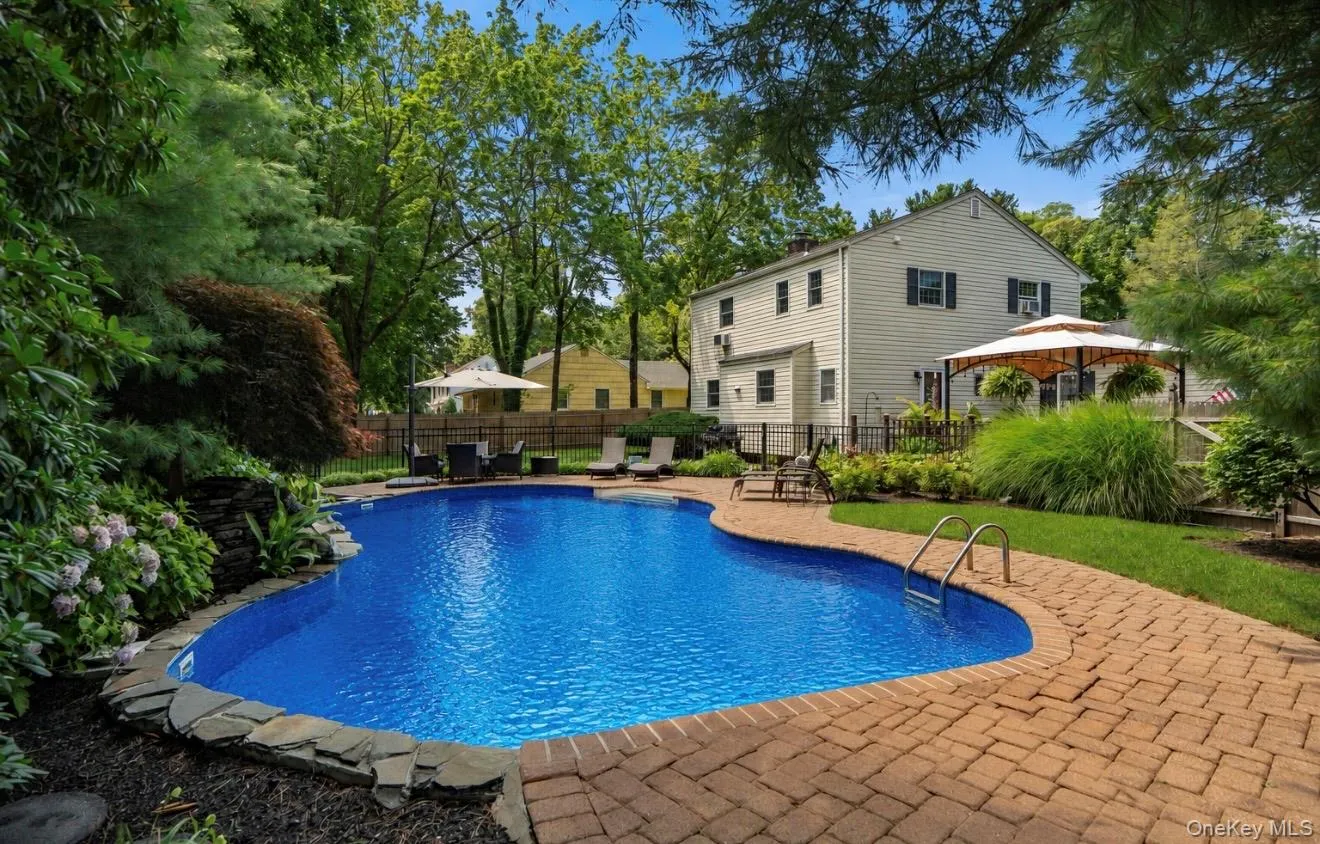 53 Quaker Path, Brookhaven, NY, 3 Bedrooms Bedrooms, 7 Rooms Rooms,2 BathroomsBathrooms,Residential,For Rent,Quaker,0,1027332 53 Quaker Path, Brookhaven, NY, 3 Bedrooms Bedrooms, 7 Rooms Rooms,2 BathroomsBathrooms,Residential,For Rent,Quaker,0,1027332