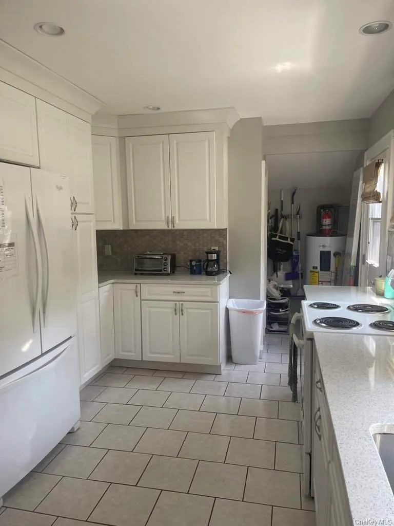 40 Atlantic Avenue, Islip, NY, 4 Bedrooms Bedrooms, 8 Rooms Rooms,2 BathroomsBathrooms,Residential,For Rent,Atlantic,0,1027345 40 Atlantic Avenue, Islip, NY, 4 Bedrooms Bedrooms, 8 Rooms Rooms,2 BathroomsBathrooms,Residential,For Rent,Atlantic,0,1027345