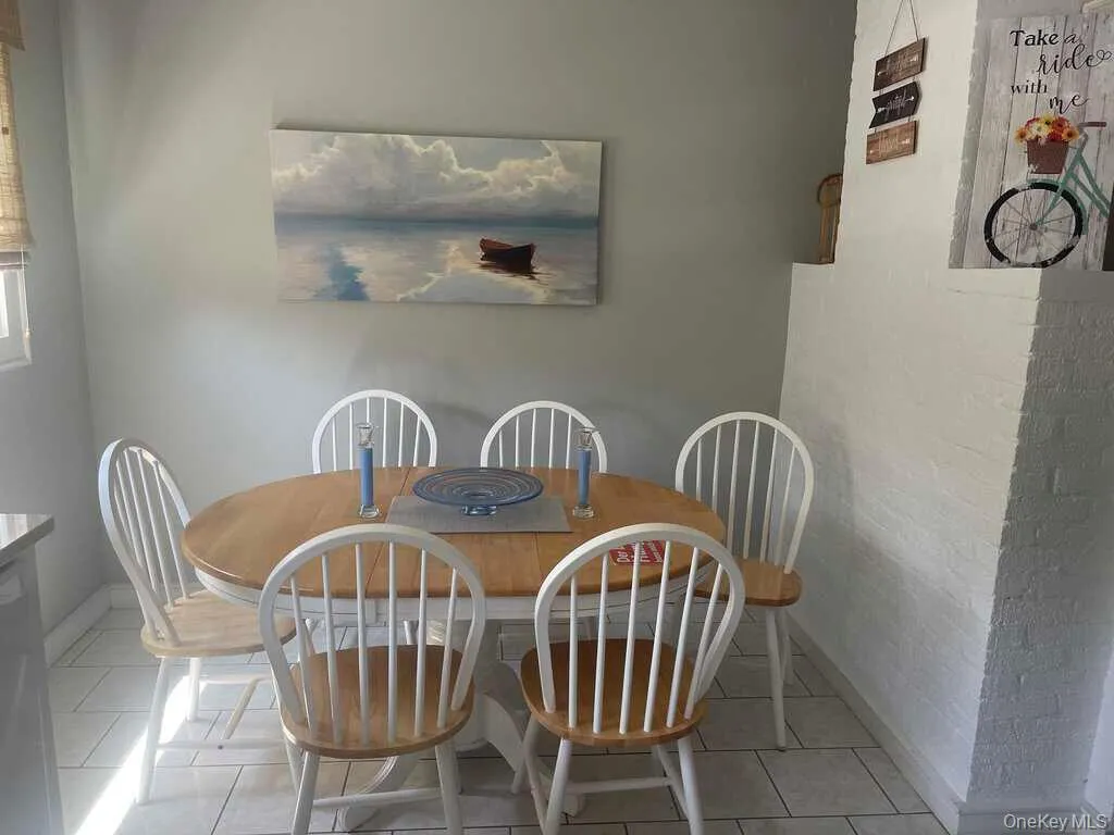 40 Atlantic Avenue, Islip, NY, 4 Bedrooms Bedrooms, 8 Rooms Rooms,2 BathroomsBathrooms,Residential,For Rent,Atlantic,0,1027345 40 Atlantic Avenue, Islip, NY, 4 Bedrooms Bedrooms, 8 Rooms Rooms,2 BathroomsBathrooms,Residential,For Rent,Atlantic,0,1027345