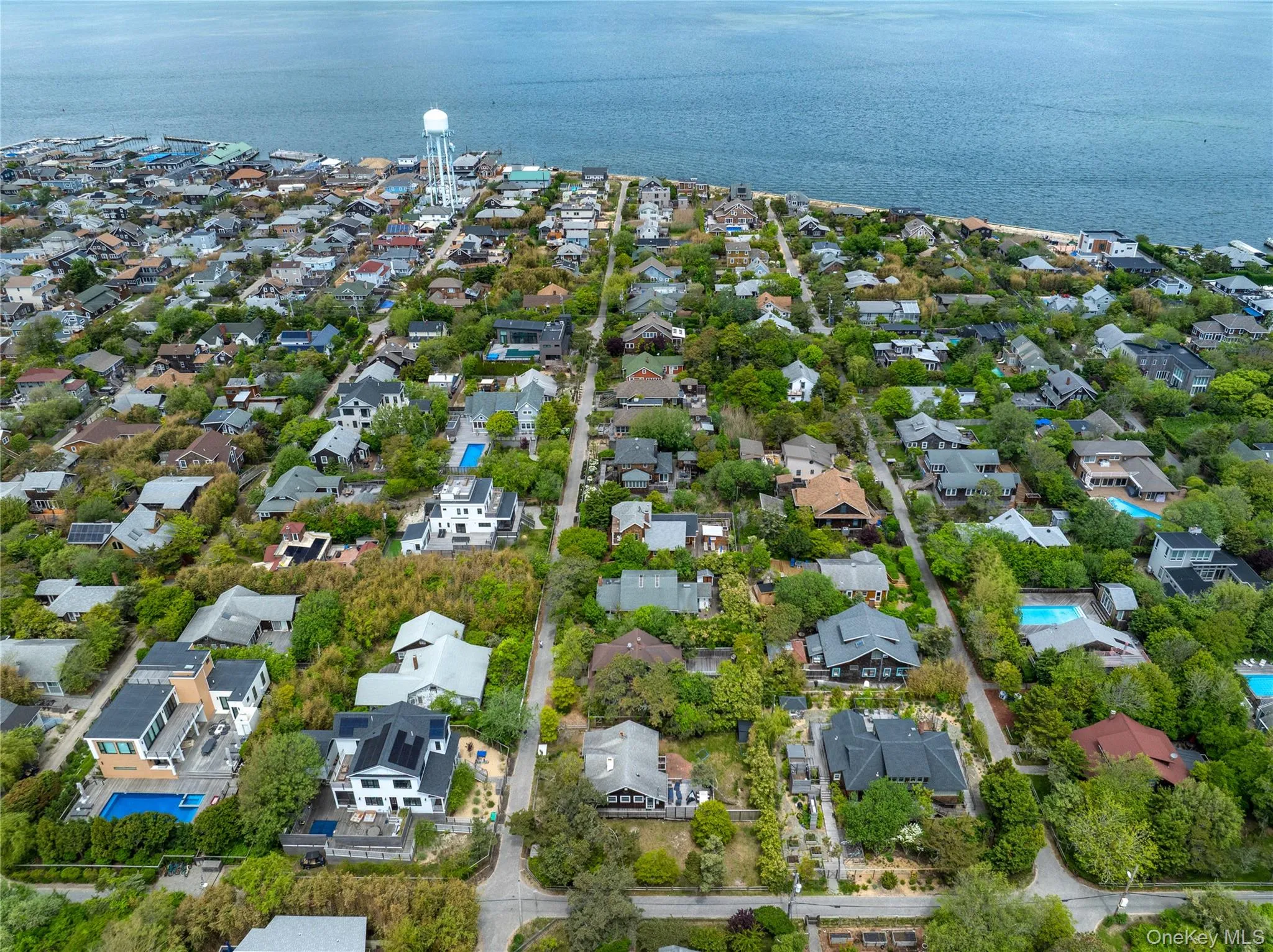 40 Atlantic Avenue, Islip, NY, 4 Bedrooms Bedrooms, 8 Rooms Rooms,2 BathroomsBathrooms,Residential,For Rent,Atlantic,0,1027345 40 Atlantic Avenue, Islip, NY, 4 Bedrooms Bedrooms, 8 Rooms Rooms,2 BathroomsBathrooms,Residential,For Rent,Atlantic,0,1027345