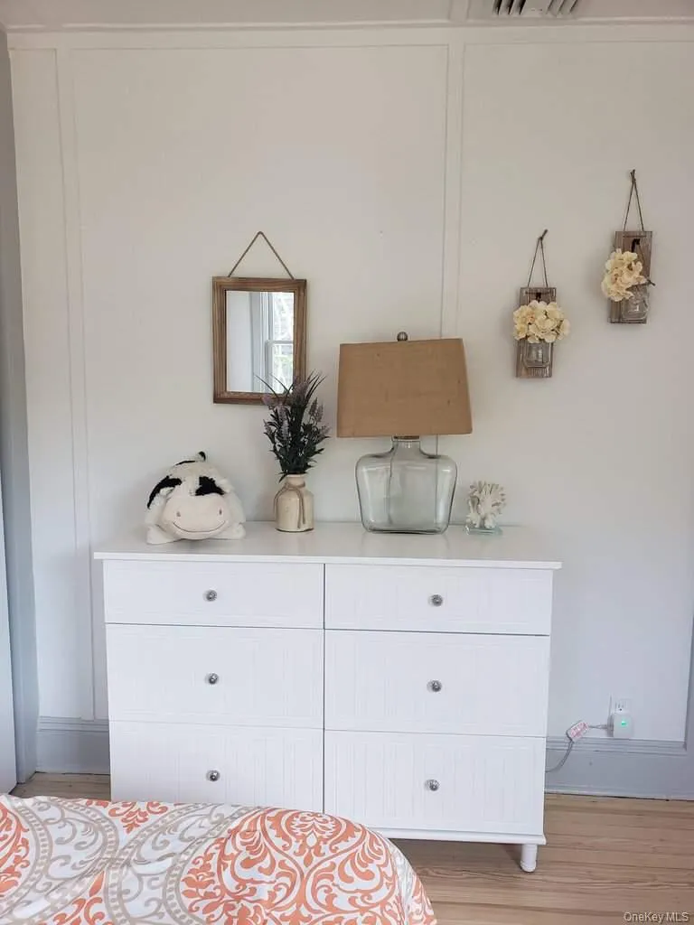 40 Atlantic Avenue, Islip, NY, 4 Bedrooms Bedrooms, 8 Rooms Rooms,2 BathroomsBathrooms,Residential,For Rent,Atlantic,0,1027345 40 Atlantic Avenue, Islip, NY, 4 Bedrooms Bedrooms, 8 Rooms Rooms,2 BathroomsBathrooms,Residential,For Rent,Atlantic,0,1027345