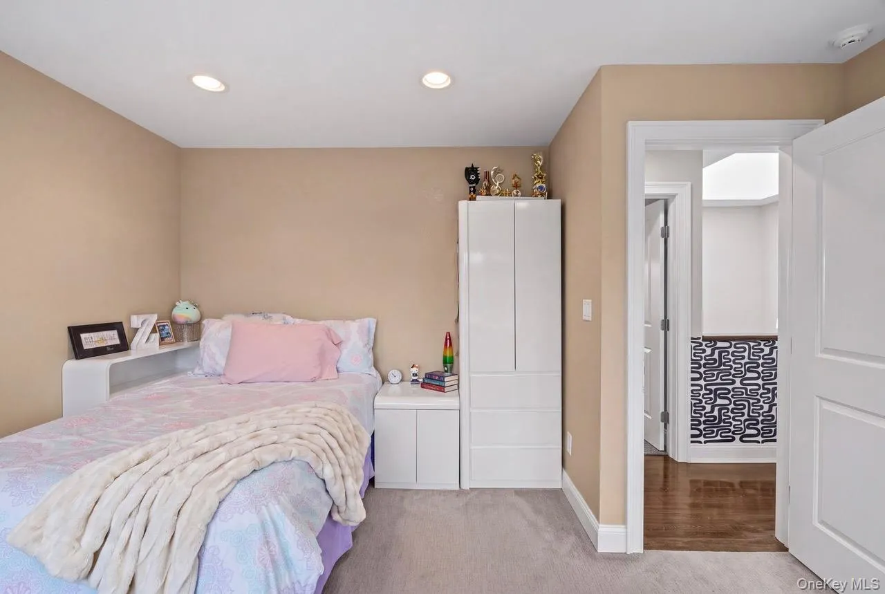 3343 Seawane Drive, Hempstead, NY, 4 Bedrooms Bedrooms, 9 Rooms Rooms,3 BathroomsBathrooms,Residential,For Rent,Seawane,0,1027349 3343 Seawane Drive, Hempstead, NY, 4 Bedrooms Bedrooms, 9 Rooms Rooms,3 BathroomsBathrooms,Residential,For Rent,Seawane,0,1027349