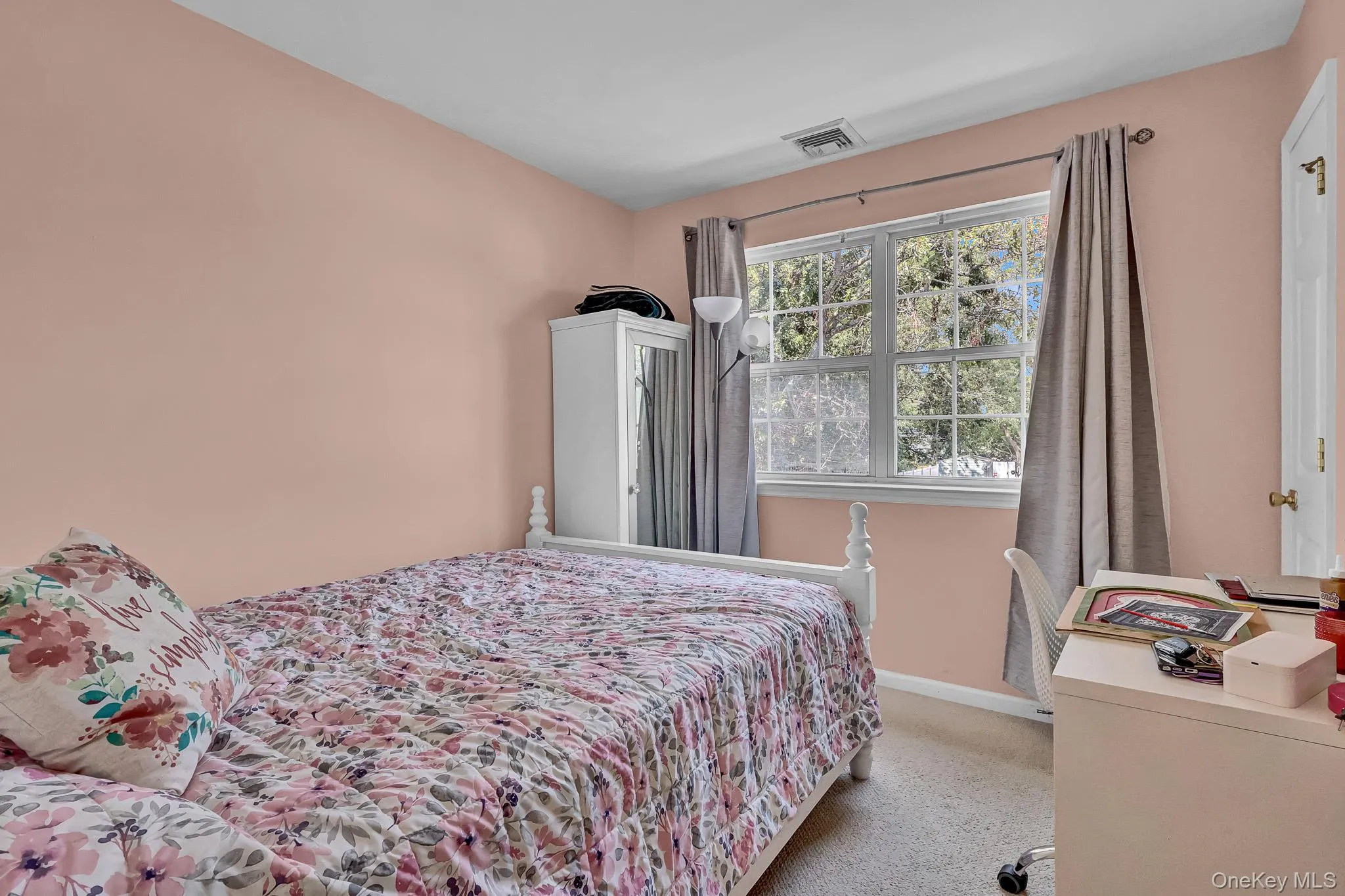 6 13th Street, Brookhaven, NY, 5 Bedrooms Bedrooms, 10 Rooms Rooms,3 BathroomsBathrooms,Residential,For Rent,13th,0,1027354 6 13th Street, Brookhaven, NY, 5 Bedrooms Bedrooms, 10 Rooms Rooms,3 BathroomsBathrooms,Residential,For Rent,13th,0,1027354