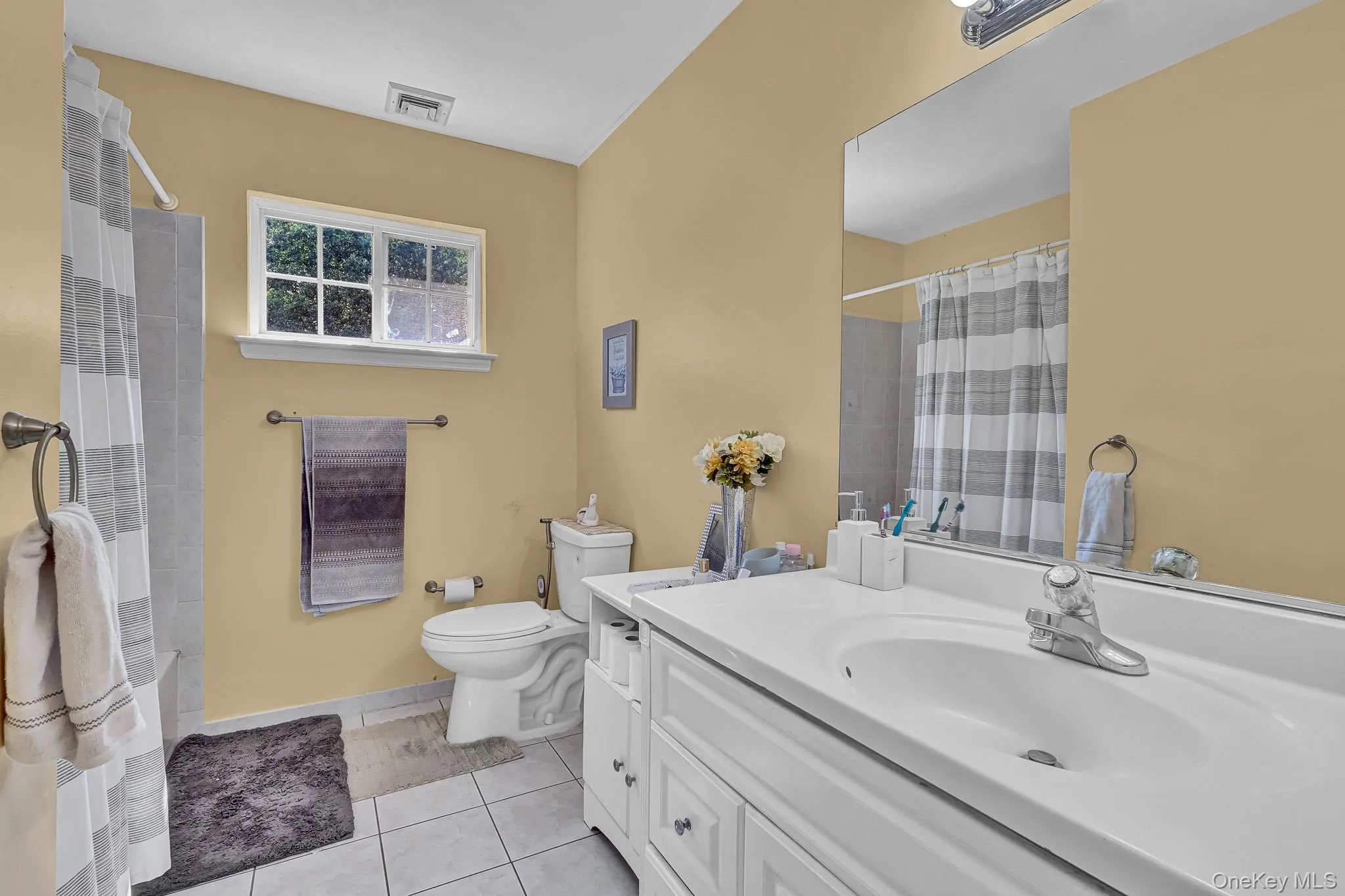 6 13th Street, Brookhaven, NY, 5 Bedrooms Bedrooms, 10 Rooms Rooms,3 BathroomsBathrooms,Residential,For Rent,13th,0,1027354 6 13th Street, Brookhaven, NY, 5 Bedrooms Bedrooms, 10 Rooms Rooms,3 BathroomsBathrooms,Residential,For Rent,13th,0,1027354