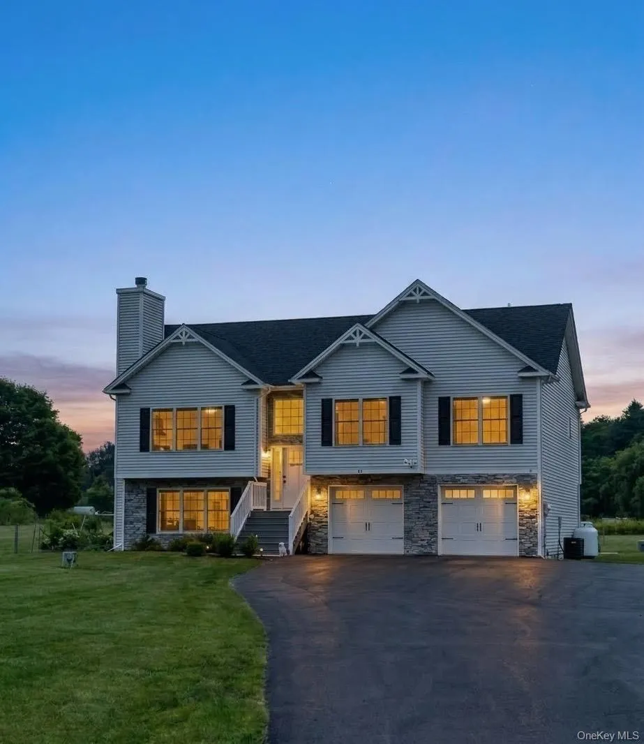 82 River Glen Road, Shawangunk, NY, 4 Bedrooms Bedrooms, 6 Rooms Rooms,3 BathroomsBathrooms,Residential,For Rent,River Glen,0,1027355 82 River Glen Road, Shawangunk, NY, 4 Bedrooms Bedrooms, 6 Rooms Rooms,3 BathroomsBathrooms,Residential,For Rent,River Glen,0,1027355