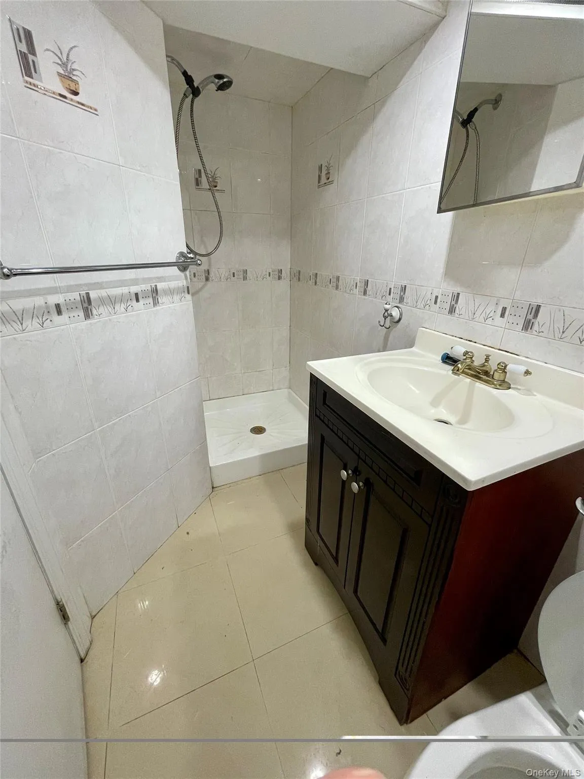 127-19 9th Avenue, New York, NY, 3 Bedrooms Bedrooms, 7 Rooms Rooms,2 BathroomsBathrooms,Residential,For Rent,9th,0,1027356 127-19 9th Avenue, New York, NY, 3 Bedrooms Bedrooms, 7 Rooms Rooms,2 BathroomsBathrooms,Residential,For Rent,9th,0,1027356