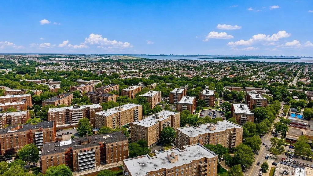 84-29 153rd Avenue, New York, NY, 1 Bedroom Bedrooms, 5 Rooms Rooms,1 BathroomBathrooms,Residential,For Rent,153rd,0,1027357 84-29 153rd Avenue, New York, NY, 1 Bedroom Bedrooms, 5 Rooms Rooms,1 BathroomBathrooms,Residential,For Rent,153rd,0,1027357