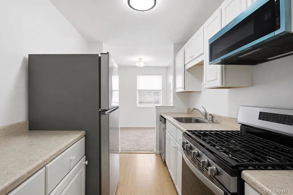 84-29 153rd Avenue, New York, NY, 1 Bedroom Bedrooms, 5 Rooms Rooms,1 BathroomBathrooms,Residential,For Rent,153rd,0,1027357 84-29 153rd Avenue, New York, NY, 1 Bedroom Bedrooms, 5 Rooms Rooms,1 BathroomBathrooms,Residential,For Rent,153rd,0,1027357