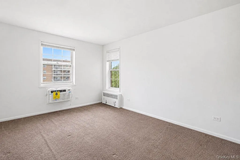84-29 153rd Avenue, New York, NY, 1 Bedroom Bedrooms, 5 Rooms Rooms,1 BathroomBathrooms,Residential,For Rent,153rd,0,1027357 84-29 153rd Avenue, New York, NY, 1 Bedroom Bedrooms, 5 Rooms Rooms,1 BathroomBathrooms,Residential,For Rent,153rd,0,1027357