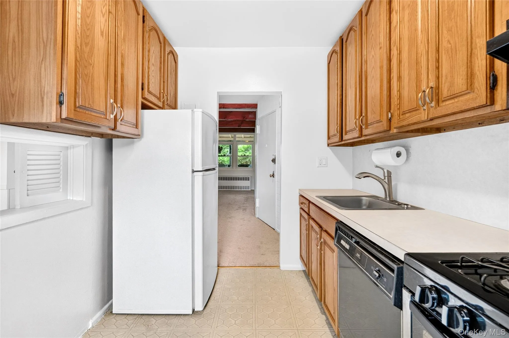 95 Wiltshire Road, New Rochelle, NY, 1 Bedroom Bedrooms, 4 Rooms Rooms,1 BathroomBathrooms,Residential,For Rent,Wiltshire,0,1027366 95 Wiltshire Road, New Rochelle, NY, 1 Bedroom Bedrooms, 4 Rooms Rooms,1 BathroomBathrooms,Residential,For Rent,Wiltshire,0,1027366