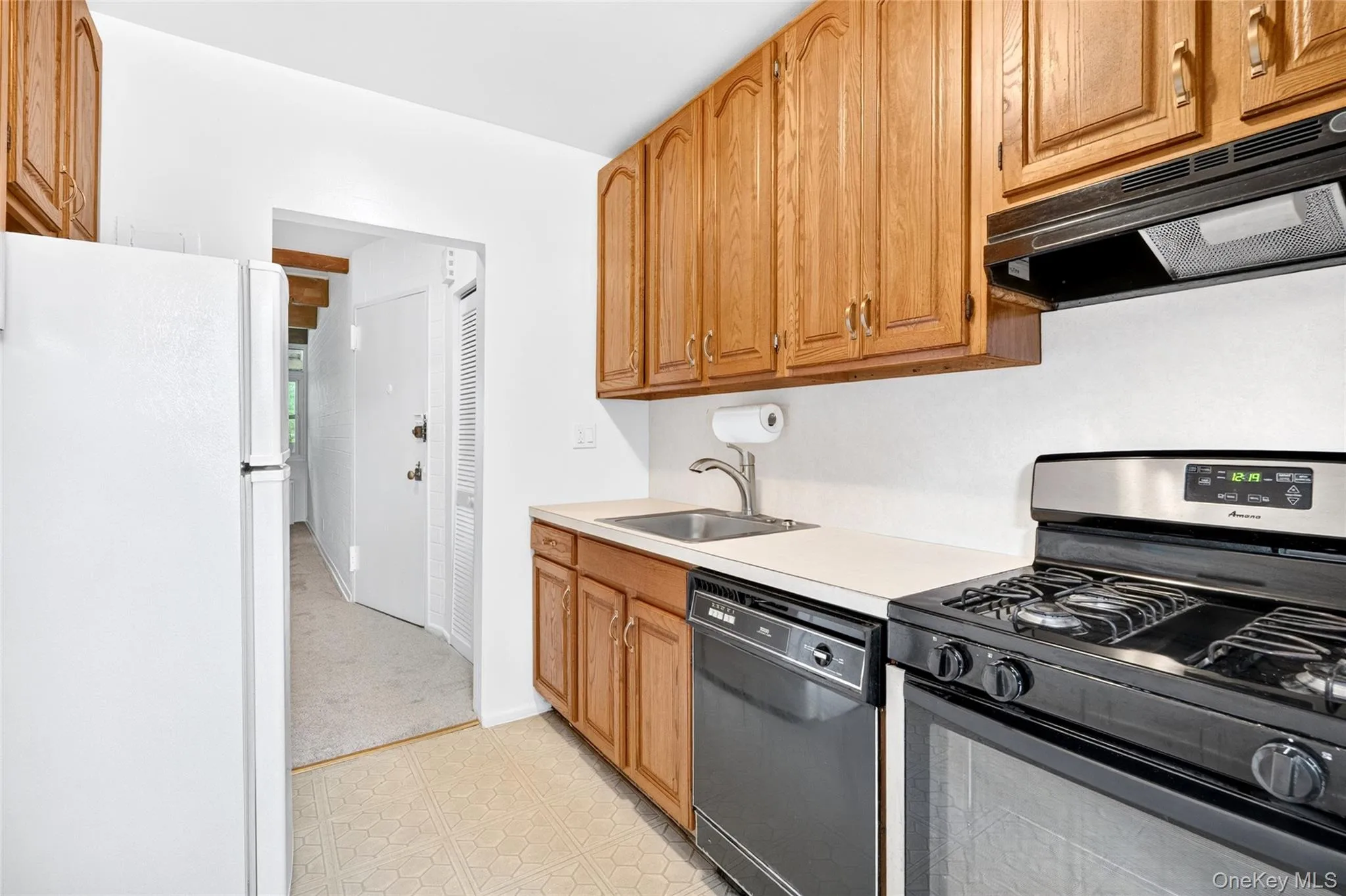 95 Wiltshire Road, New Rochelle, NY, 1 Bedroom Bedrooms, 4 Rooms Rooms,1 BathroomBathrooms,Residential,For Rent,Wiltshire,0,1027366 95 Wiltshire Road, New Rochelle, NY, 1 Bedroom Bedrooms, 4 Rooms Rooms,1 BathroomBathrooms,Residential,For Rent,Wiltshire,0,1027366