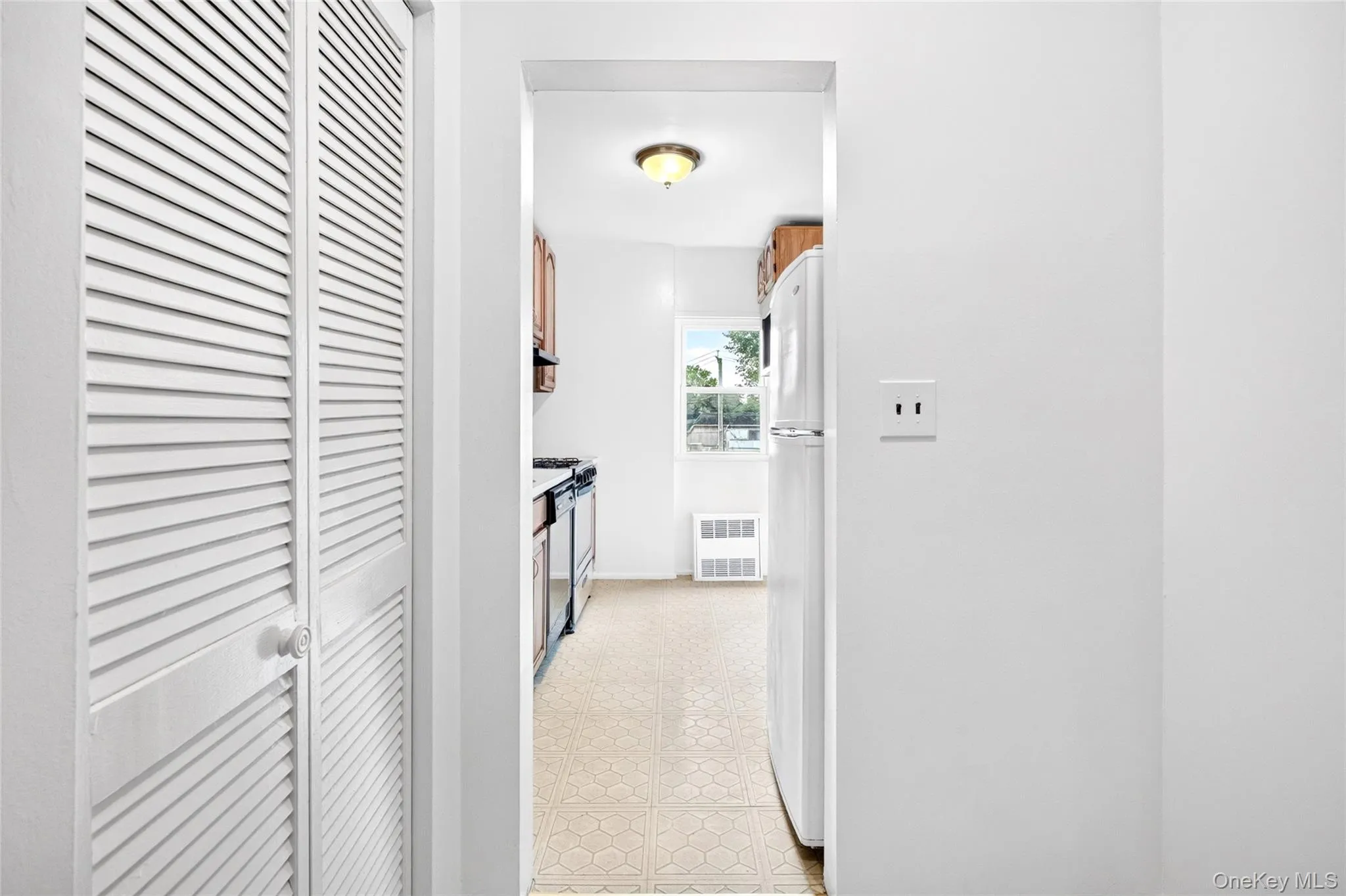 95 Wiltshire Road, New Rochelle, NY, 1 Bedroom Bedrooms, 4 Rooms Rooms,1 BathroomBathrooms,Residential,For Rent,Wiltshire,0,1027366 95 Wiltshire Road, New Rochelle, NY, 1 Bedroom Bedrooms, 4 Rooms Rooms,1 BathroomBathrooms,Residential,For Rent,Wiltshire,0,1027366