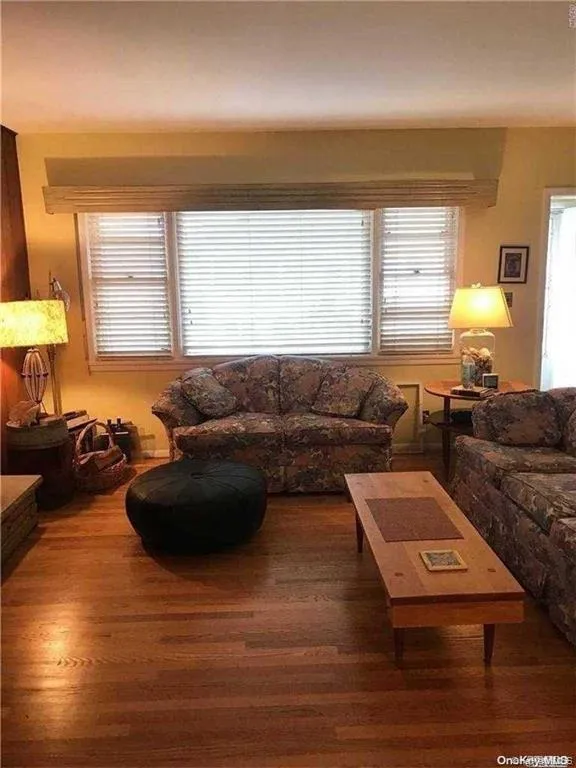 90 Mohawk Avenue, Hempstead, NY, 3 Bedrooms Bedrooms, 6 Rooms Rooms,2 BathroomsBathrooms,Residential Lease,For Rent,Mohawk,0,1027370 90 Mohawk Avenue, Hempstead, NY, 3 Bedrooms Bedrooms, 6 Rooms Rooms,2 BathroomsBathrooms,Residential Lease,For Rent,Mohawk,0,1027370
