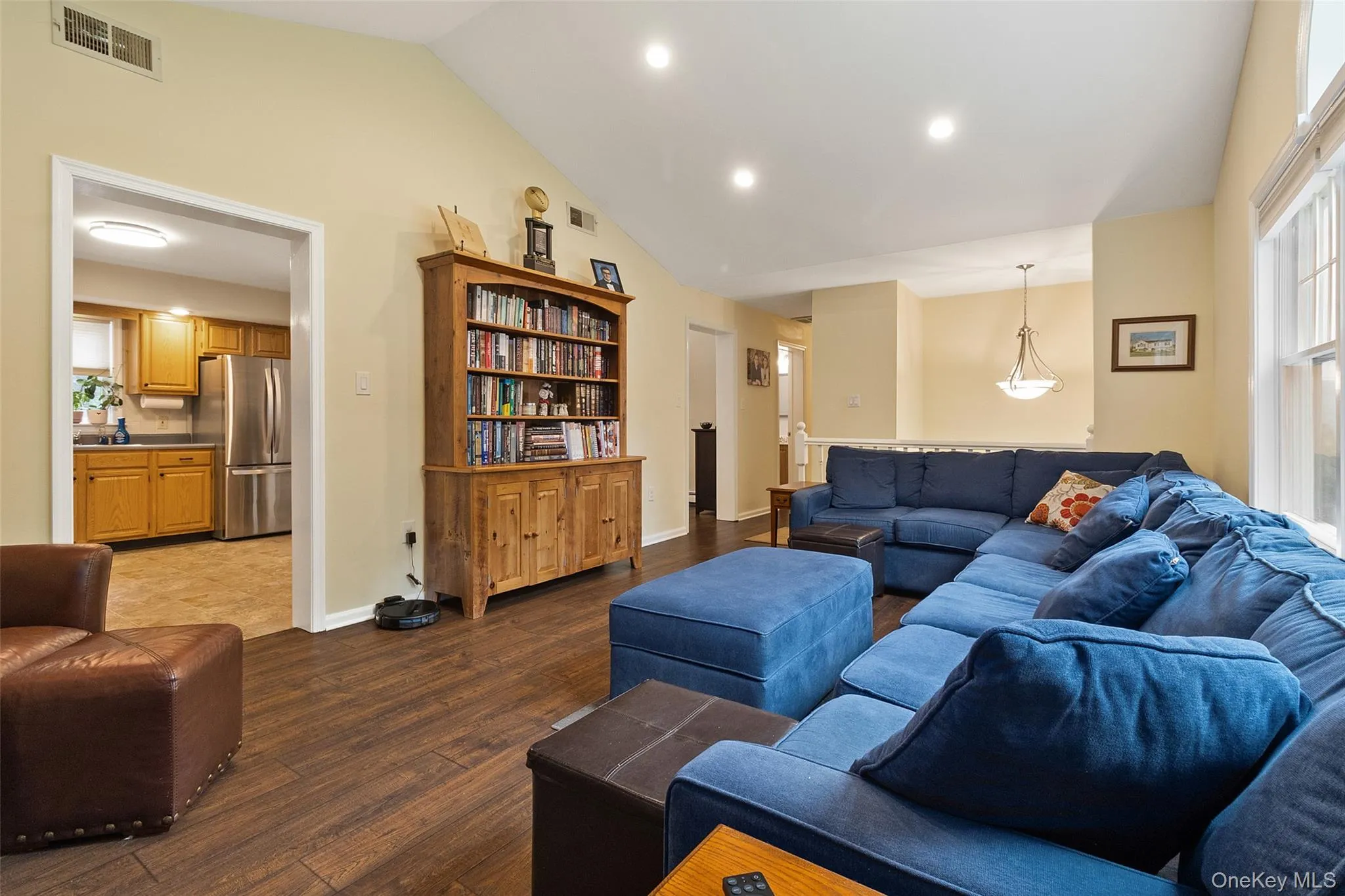 20 Barger Street, Cortlandt, NY, 3 Bedrooms Bedrooms, 7 Rooms Rooms,2 BathroomsBathrooms,Residential,For Rent,Barger,0,1027371 20 Barger Street, Cortlandt, NY, 3 Bedrooms Bedrooms, 7 Rooms Rooms,2 BathroomsBathrooms,Residential,For Rent,Barger,0,1027371