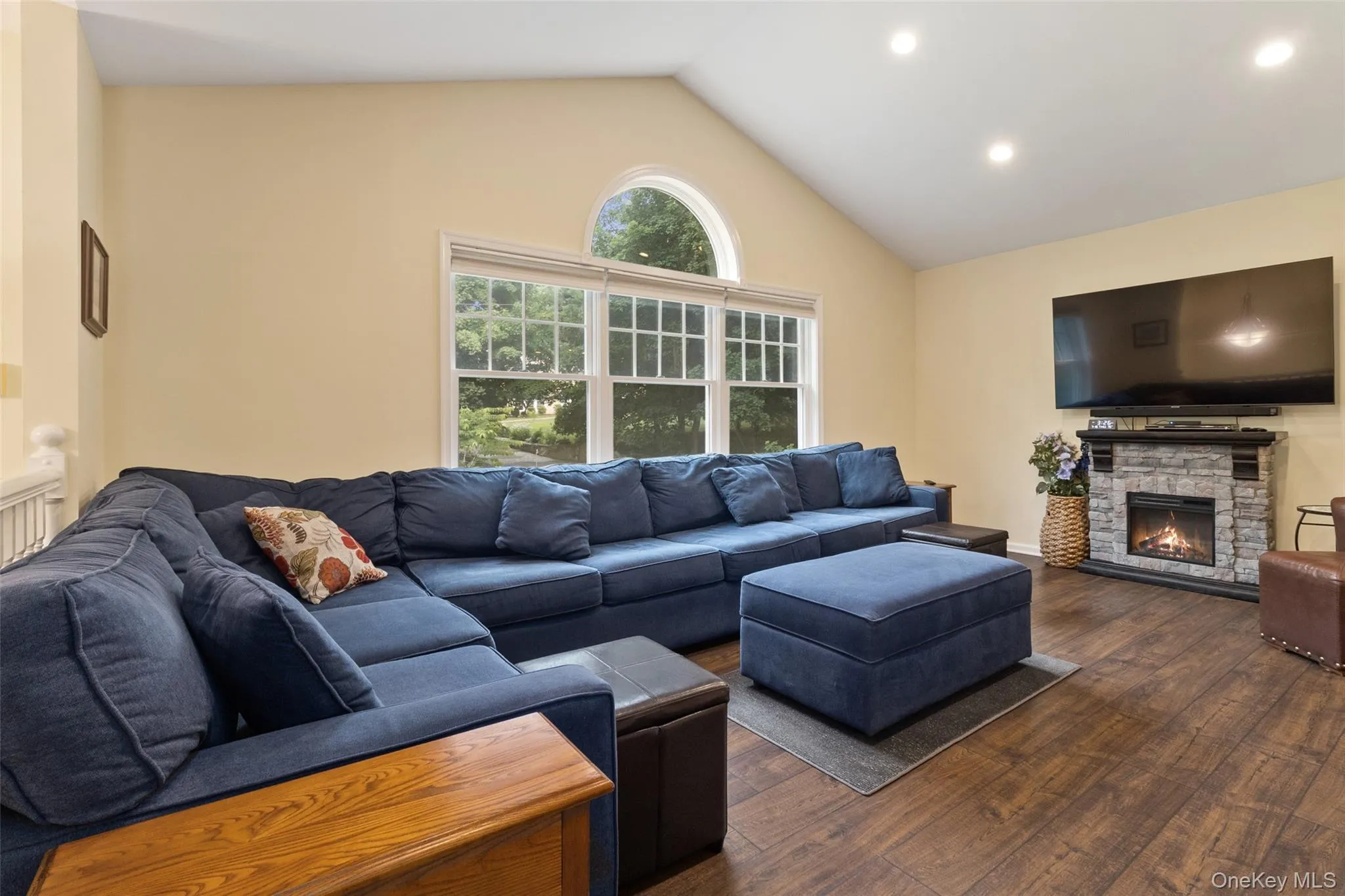 20 Barger Street, Cortlandt, NY, 3 Bedrooms Bedrooms, 7 Rooms Rooms,2 BathroomsBathrooms,Residential,For Rent,Barger,0,1027371 20 Barger Street, Cortlandt, NY, 3 Bedrooms Bedrooms, 7 Rooms Rooms,2 BathroomsBathrooms,Residential,For Rent,Barger,0,1027371