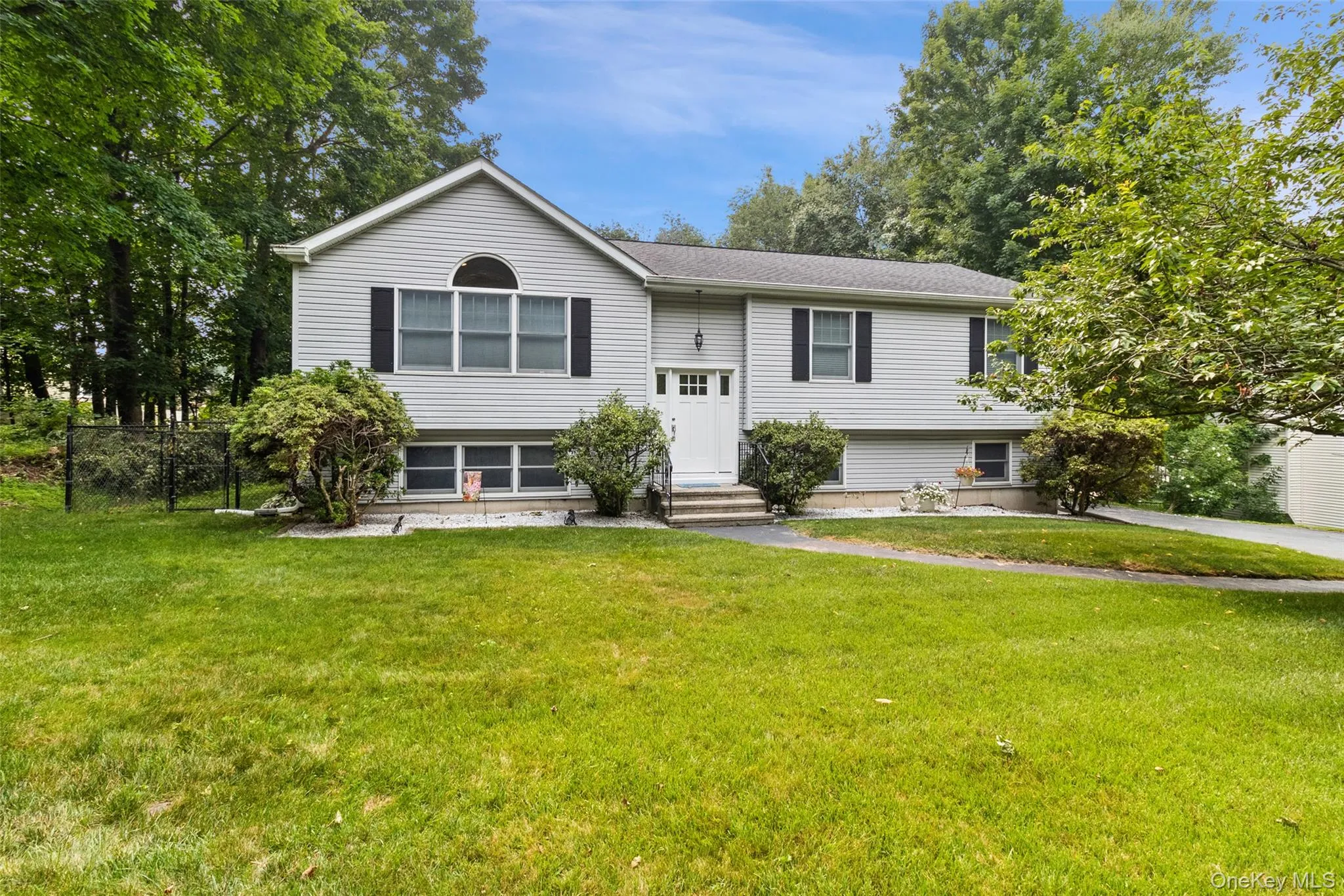 20 Barger Street, Cortlandt, NY, 3 Bedrooms Bedrooms, 7 Rooms Rooms,2 BathroomsBathrooms,Residential,For Rent,Barger,0,1027371 20 Barger Street, Cortlandt, NY, 3 Bedrooms Bedrooms, 7 Rooms Rooms,2 BathroomsBathrooms,Residential,For Rent,Barger,0,1027371