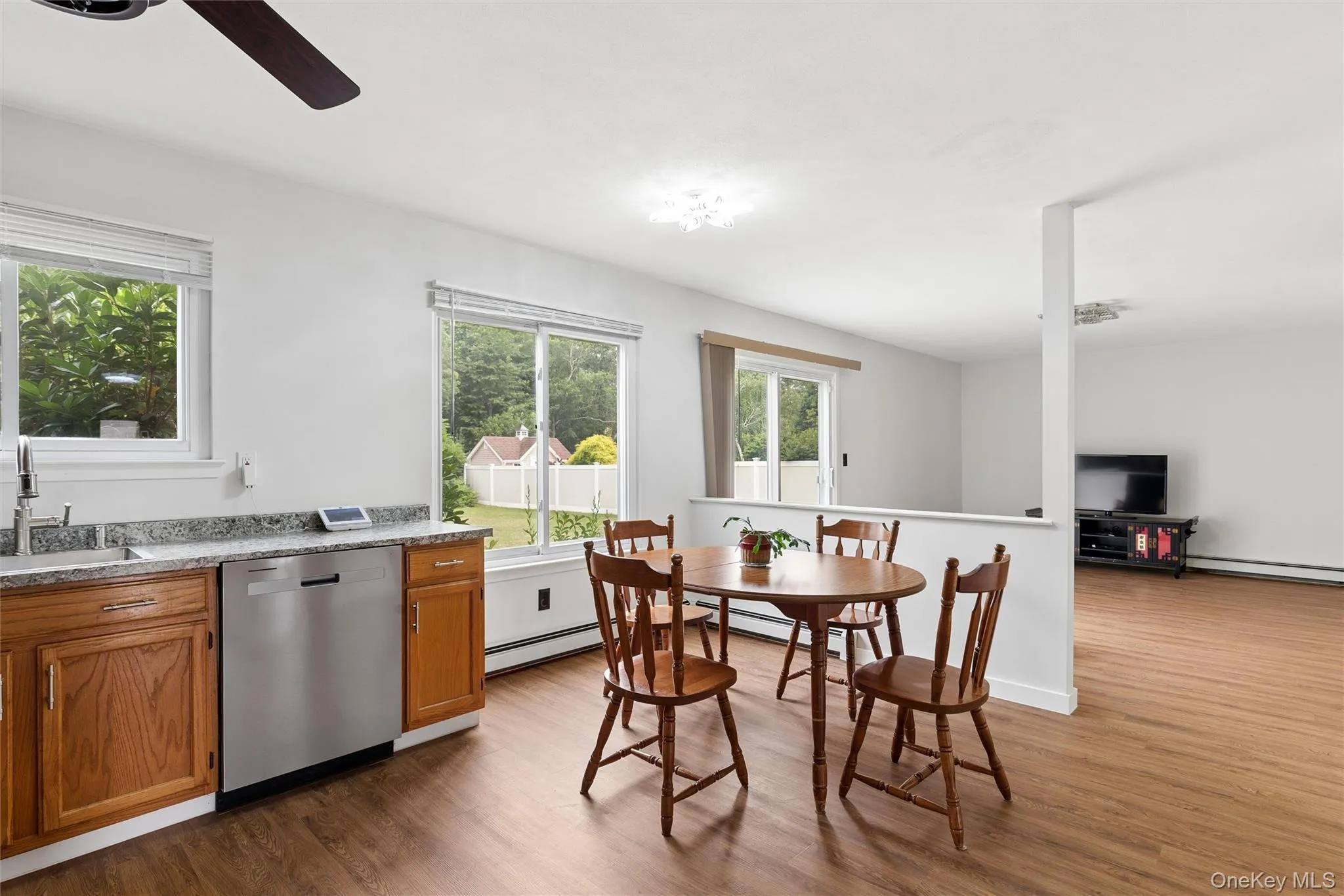 98 Constable Drive, Riverhead, NY, 3 Bedrooms Bedrooms, 6 Rooms Rooms,2 BathroomsBathrooms,Residential,For Rent,Constable,0,1027374 98 Constable Drive, Riverhead, NY, 3 Bedrooms Bedrooms, 6 Rooms Rooms,2 BathroomsBathrooms,Residential,For Rent,Constable,0,1027374