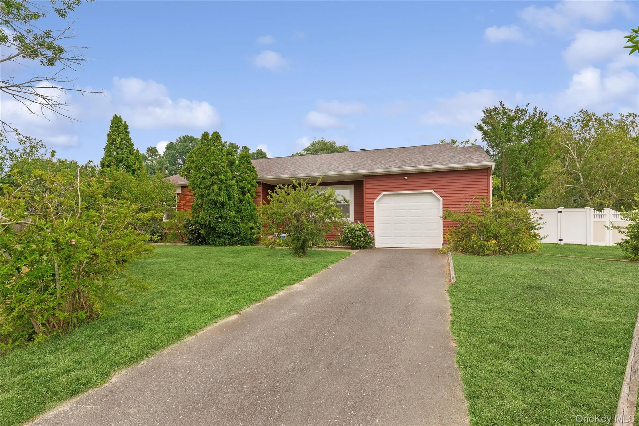 98 Constable Drive, Riverhead, NY, 3 Bedrooms Bedrooms, 6 Rooms Rooms,2 BathroomsBathrooms,Residential,For Rent,Constable,0,1027374 98 Constable Drive, Riverhead, NY, 3 Bedrooms Bedrooms, 6 Rooms Rooms,2 BathroomsBathrooms,Residential,For Rent,Constable,0,1027374