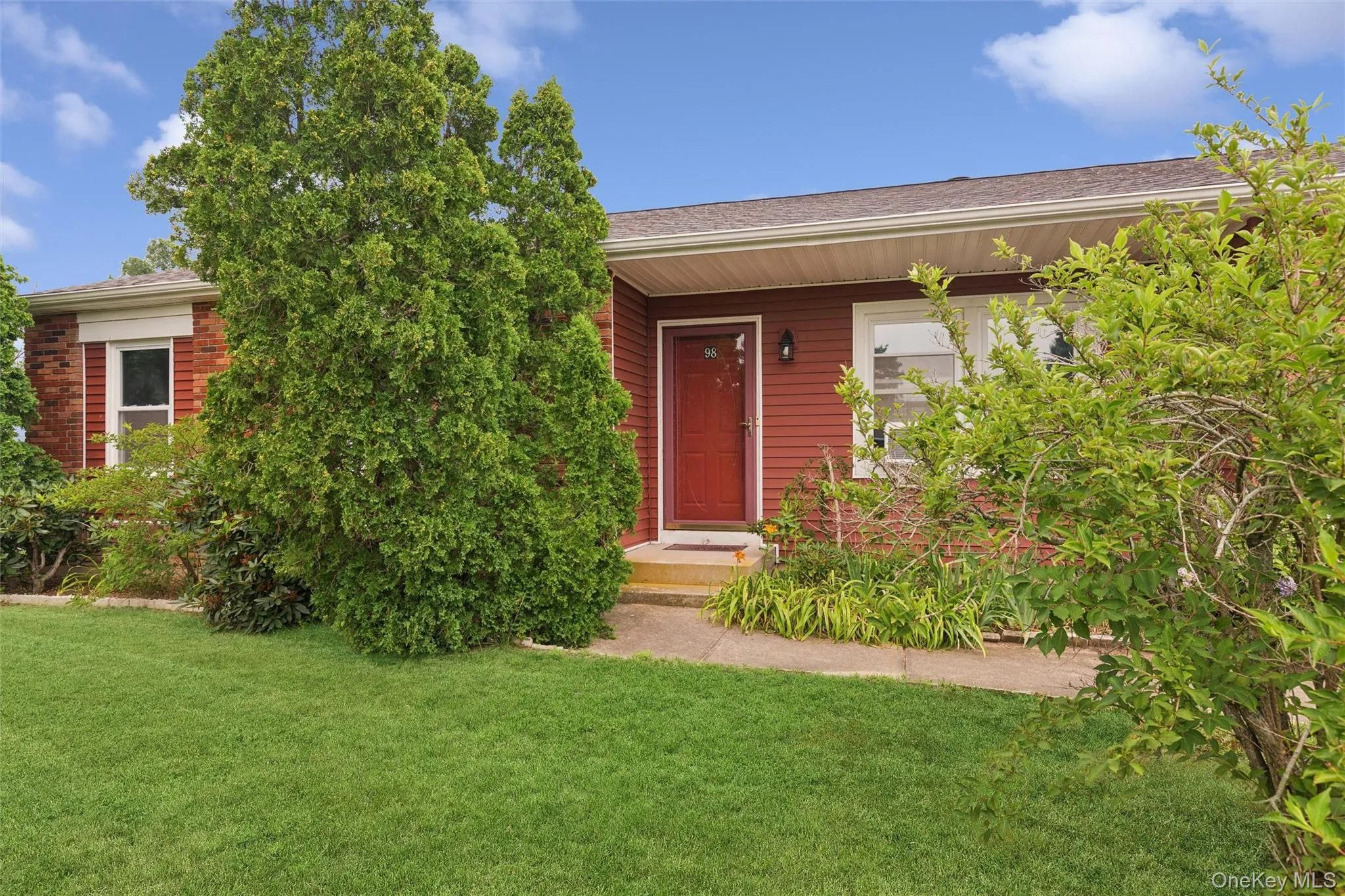 98 Constable Drive, Riverhead, NY, 3 Bedrooms Bedrooms, 6 Rooms Rooms,2 BathroomsBathrooms,Residential,For Rent,Constable,0,1027374 98 Constable Drive, Riverhead, NY, 3 Bedrooms Bedrooms, 6 Rooms Rooms,2 BathroomsBathrooms,Residential,For Rent,Constable,0,1027374