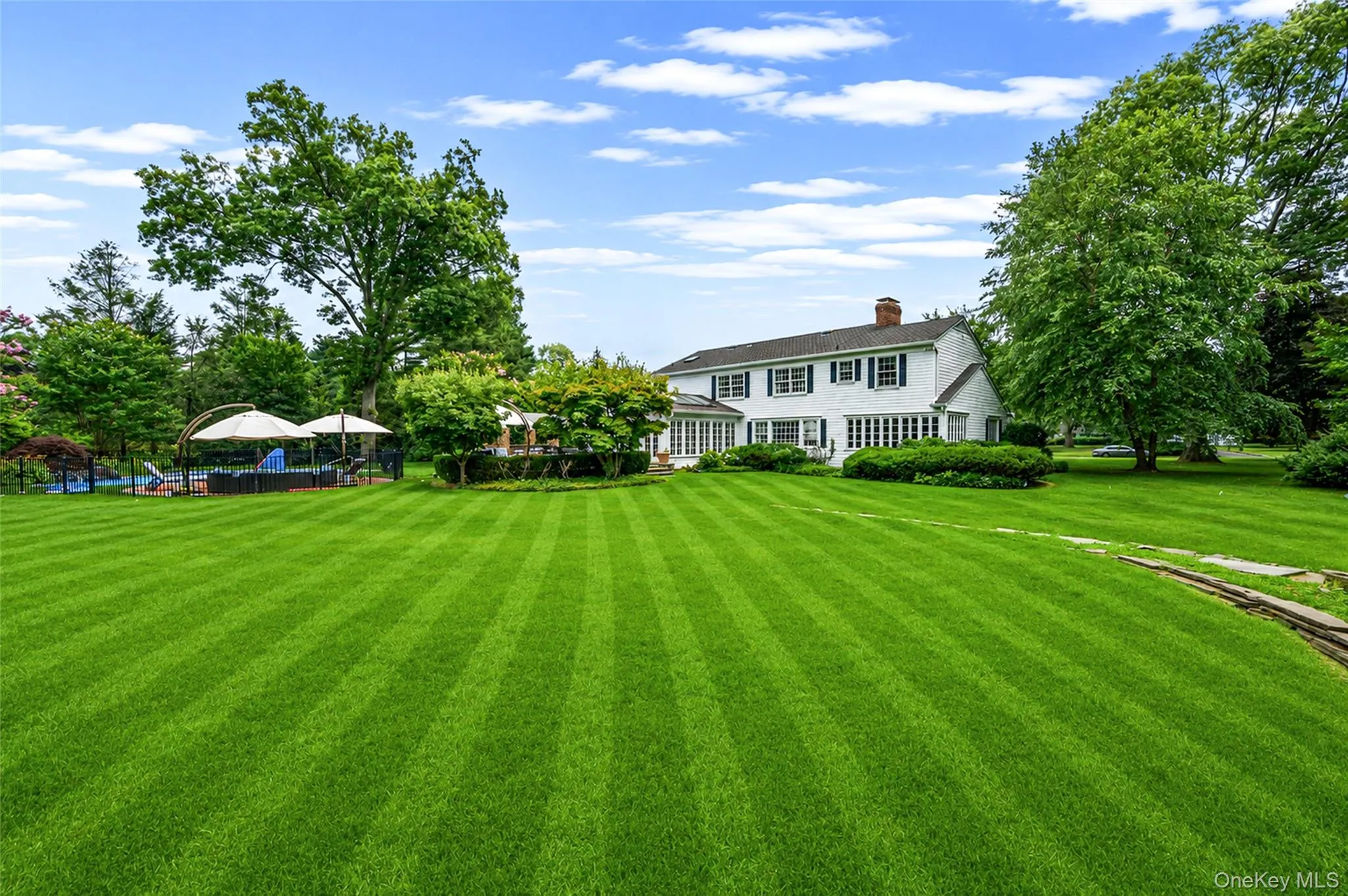 15 Dogwood Hill, Oyster Bay, NY, 5 Bedrooms Bedrooms, 11 Rooms Rooms,3 BathroomsBathrooms,Residential,For Rent,Dogwood,0,1027379 15 Dogwood Hill, Oyster Bay, NY, 5 Bedrooms Bedrooms, 11 Rooms Rooms,3 BathroomsBathrooms,Residential,For Rent,Dogwood,0,1027379