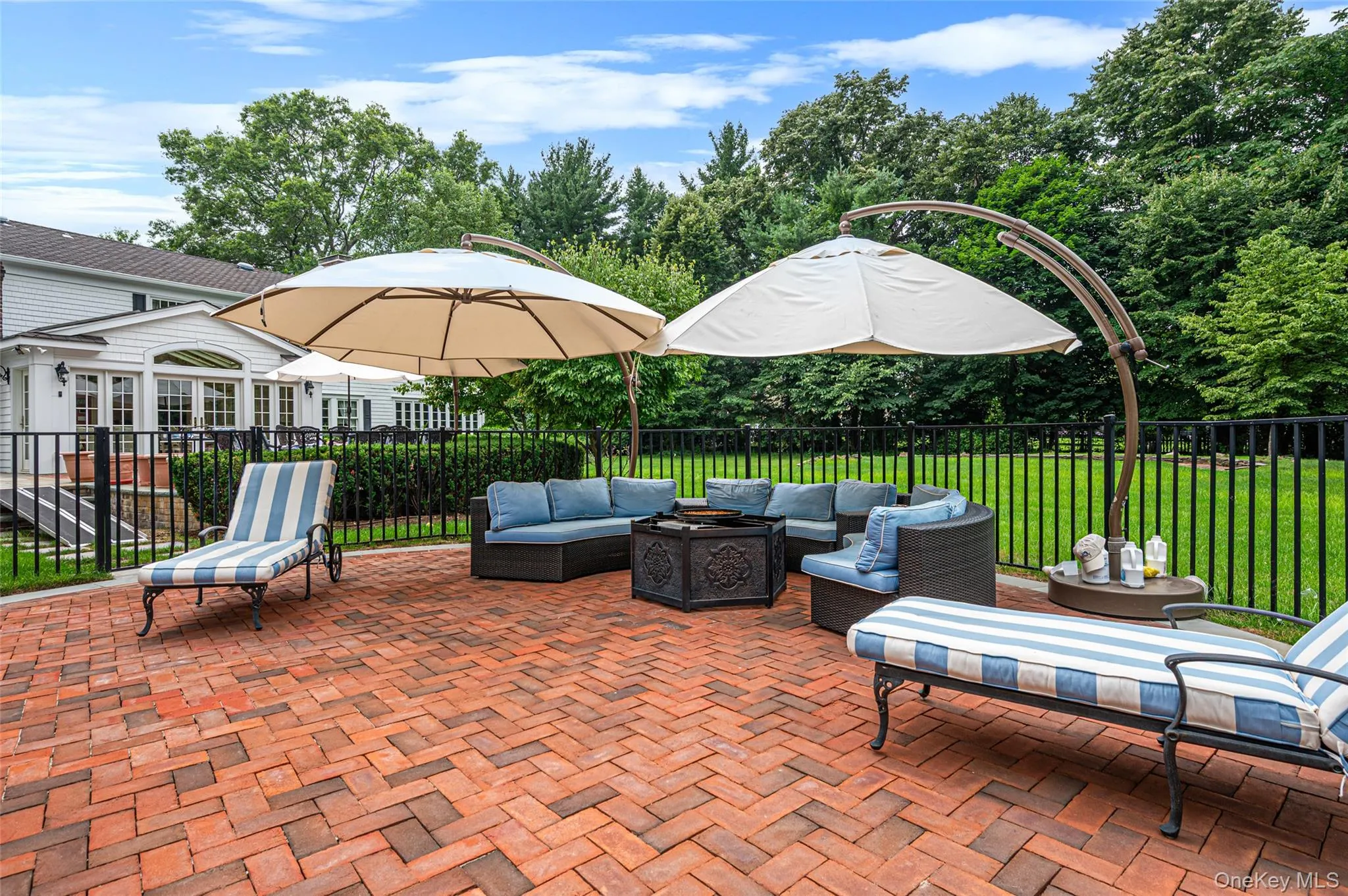 15 Dogwood Hill, Oyster Bay, NY, 5 Bedrooms Bedrooms, 11 Rooms Rooms,3 BathroomsBathrooms,Residential,For Rent,Dogwood,0,1027379 15 Dogwood Hill, Oyster Bay, NY, 5 Bedrooms Bedrooms, 11 Rooms Rooms,3 BathroomsBathrooms,Residential,For Rent,Dogwood,0,1027379