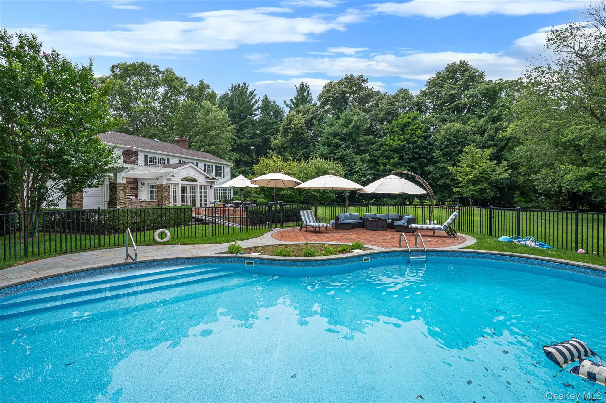 15 Dogwood Hill, Oyster Bay, NY, 5 Bedrooms Bedrooms, 11 Rooms Rooms,3 BathroomsBathrooms,Residential,For Rent,Dogwood,0,1027379 15 Dogwood Hill, Oyster Bay, NY, 5 Bedrooms Bedrooms, 11 Rooms Rooms,3 BathroomsBathrooms,Residential,For Rent,Dogwood,0,1027379