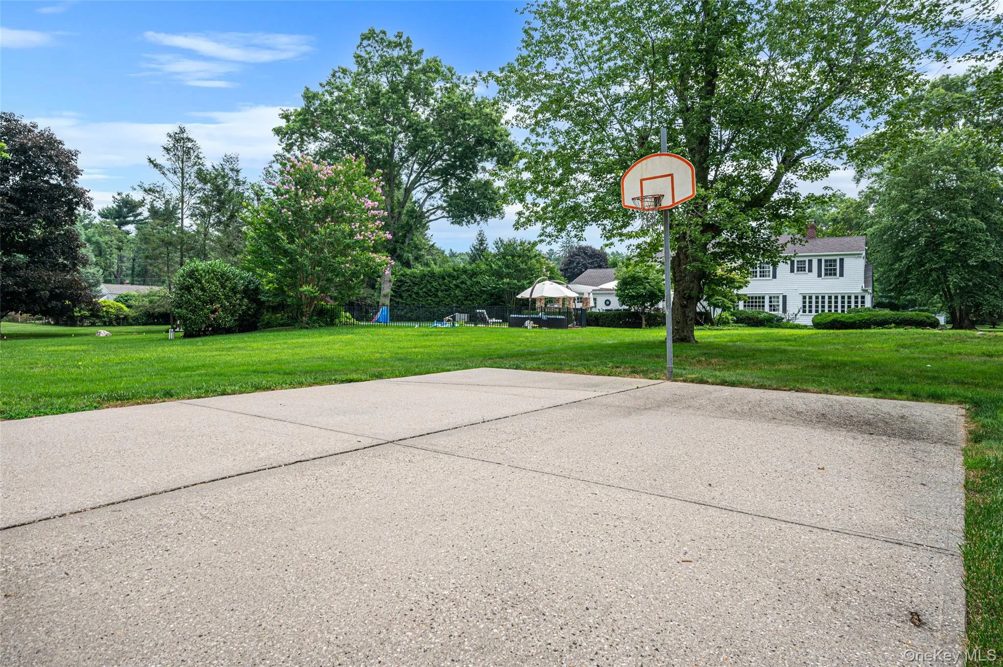 15 Dogwood Hill, Oyster Bay, NY, 5 Bedrooms Bedrooms, 11 Rooms Rooms,3 BathroomsBathrooms,Residential,For Rent,Dogwood,0,1027379 15 Dogwood Hill, Oyster Bay, NY, 5 Bedrooms Bedrooms, 11 Rooms Rooms,3 BathroomsBathrooms,Residential,For Rent,Dogwood,0,1027379