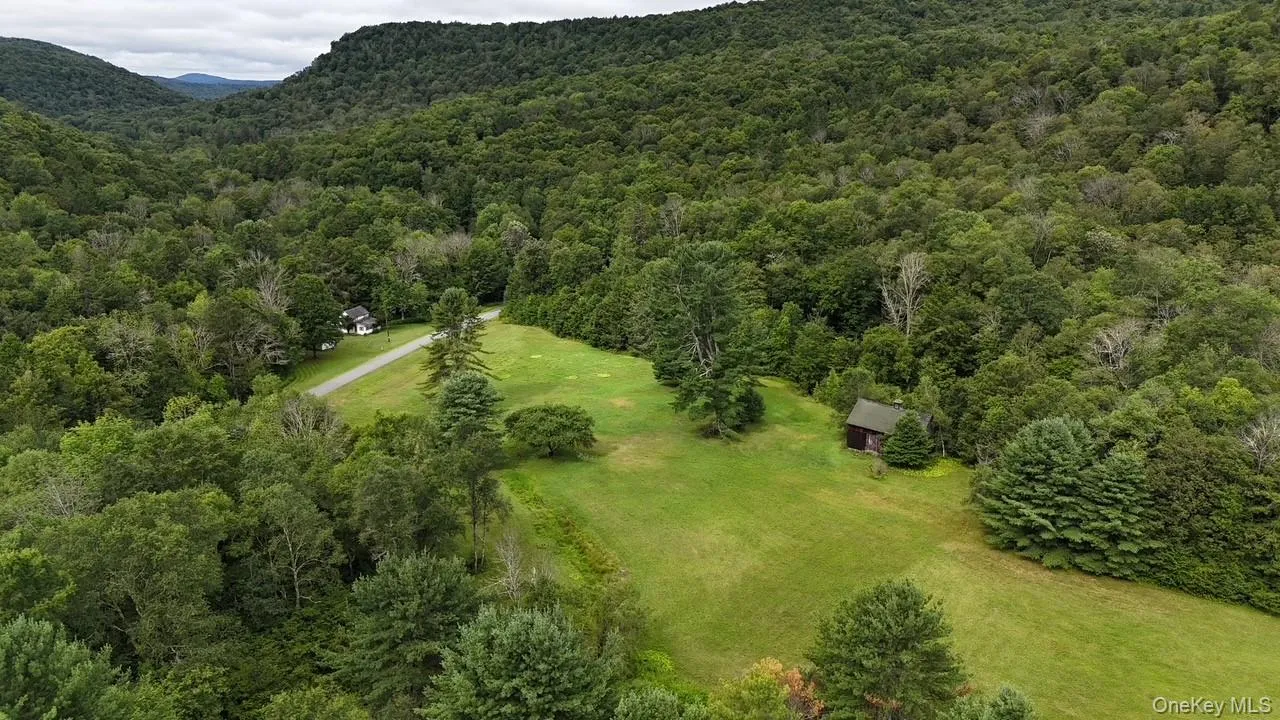 426 Basket Road, Fremont, NY, 3 Bedrooms Bedrooms, 3 Rooms Rooms,1 BathroomBathrooms,Residential,For Rent,Basket,0,1027380 426 Basket Road, Fremont, NY, 3 Bedrooms Bedrooms, 3 Rooms Rooms,1 BathroomBathrooms,Residential,For Rent,Basket,0,1027380