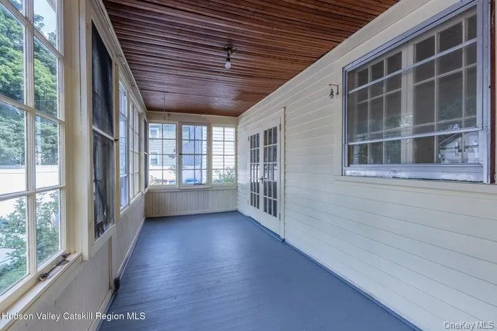 288 Washington Avenue, Kingston, NY, 4 Bedrooms Bedrooms, 7 Rooms Rooms,1 BathroomBathrooms,Residential,For Rent,Washington,0,1027387 288 Washington Avenue, Kingston, NY, 4 Bedrooms Bedrooms, 7 Rooms Rooms,1 BathroomBathrooms,Residential,For Rent,Washington,0,1027387