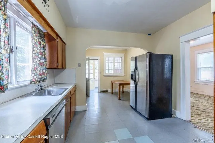 288 Washington Avenue, Kingston, NY, 4 Bedrooms Bedrooms, 7 Rooms Rooms,1 BathroomBathrooms,Residential,For Rent,Washington,0,1027387 288 Washington Avenue, Kingston, NY, 4 Bedrooms Bedrooms, 7 Rooms Rooms,1 BathroomBathrooms,Residential,For Rent,Washington,0,1027387