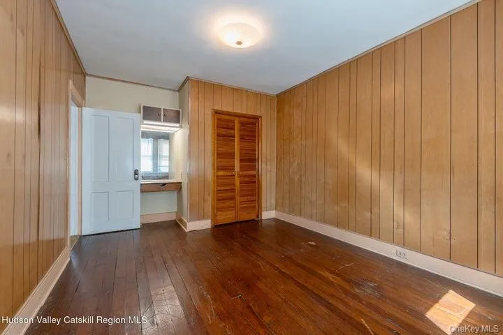 288 Washington Avenue, Kingston, NY, 4 Bedrooms Bedrooms, 7 Rooms Rooms,1 BathroomBathrooms,Residential,For Rent,Washington,0,1027387 288 Washington Avenue, Kingston, NY, 4 Bedrooms Bedrooms, 7 Rooms Rooms,1 BathroomBathrooms,Residential,For Rent,Washington,0,1027387