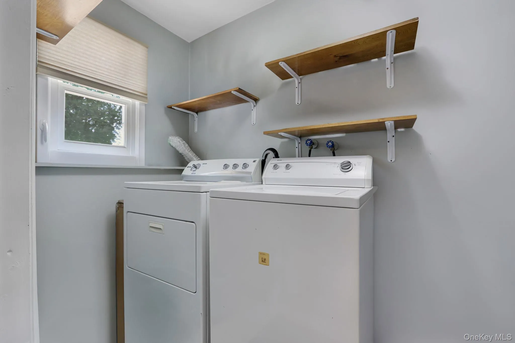 414 Philo Street, New Windsor, NY, 3 Bedrooms Bedrooms, 4 Rooms Rooms,2 BathroomsBathrooms,Residential,For Rent,Philo,0,1027390 414 Philo Street, New Windsor, NY, 3 Bedrooms Bedrooms, 4 Rooms Rooms,2 BathroomsBathrooms,Residential,For Rent,Philo,0,1027390