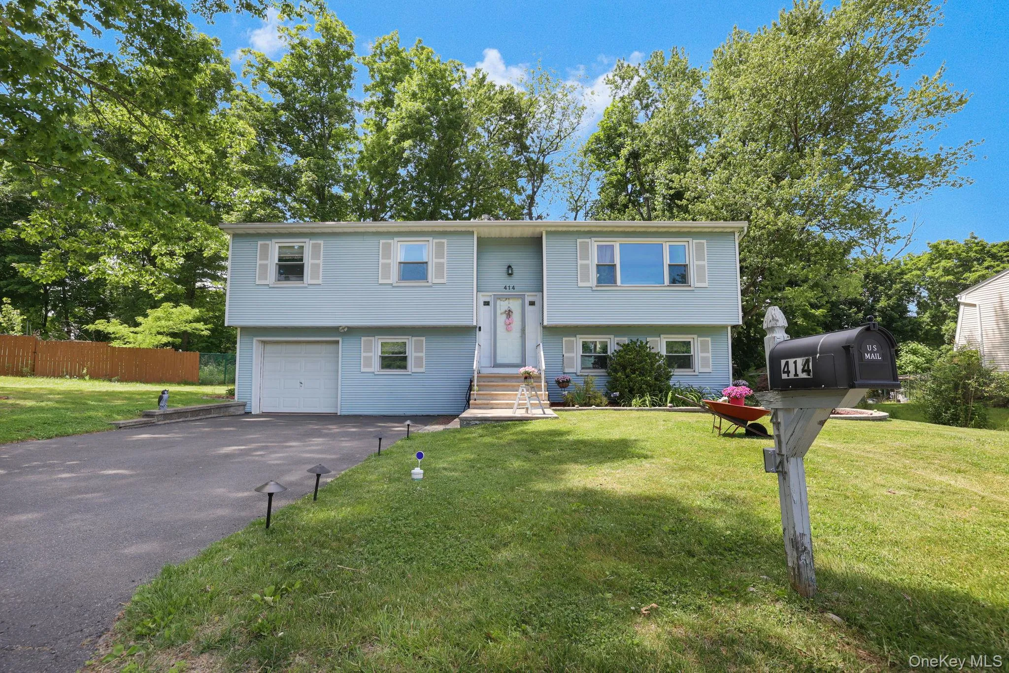 414 Philo Street, New Windsor, NY, 3 Bedrooms Bedrooms, 4 Rooms Rooms,2 BathroomsBathrooms,Residential,For Rent,Philo,0,1027390 414 Philo Street, New Windsor, NY, 3 Bedrooms Bedrooms, 4 Rooms Rooms,2 BathroomsBathrooms,Residential,For Rent,Philo,0,1027390