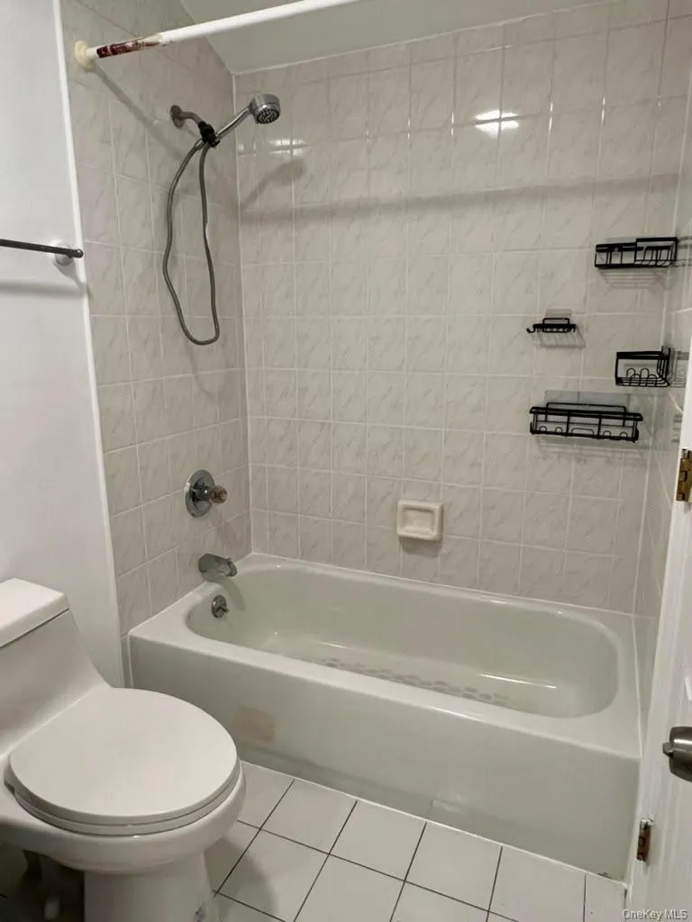 670 Schenck Avenue, New York, NY, 3 Bedrooms Bedrooms, 7 Rooms Rooms,2 BathroomsBathrooms,Residential Lease,For Rent,Schenck,0,1027394 670 Schenck Avenue, New York, NY, 3 Bedrooms Bedrooms, 7 Rooms Rooms,2 BathroomsBathrooms,Residential Lease,For Rent,Schenck,0,1027394
