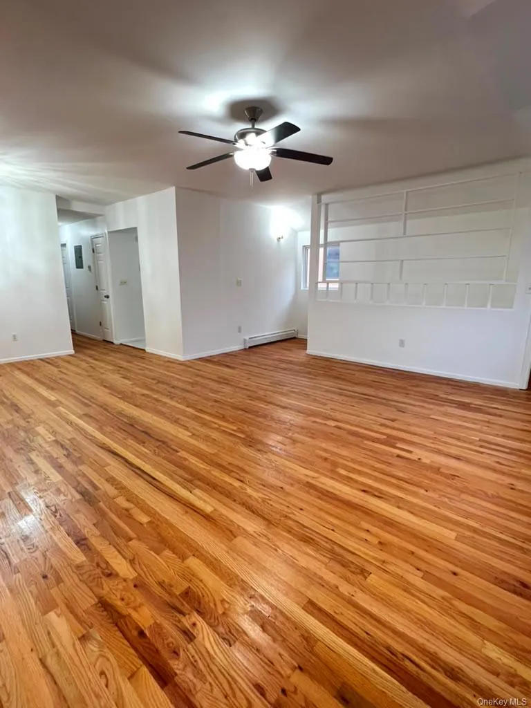 670 Schenck Avenue, New York, NY, 3 Bedrooms Bedrooms, 7 Rooms Rooms,2 BathroomsBathrooms,Residential Lease,For Rent,Schenck,0,1027394 670 Schenck Avenue, New York, NY, 3 Bedrooms Bedrooms, 7 Rooms Rooms,2 BathroomsBathrooms,Residential Lease,For Rent,Schenck,0,1027394