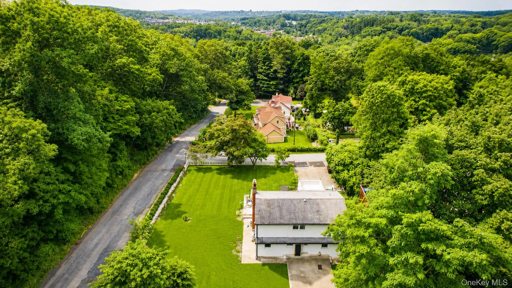 Aerial View of the property and surrounding area Aerial View of the property and surrounding area