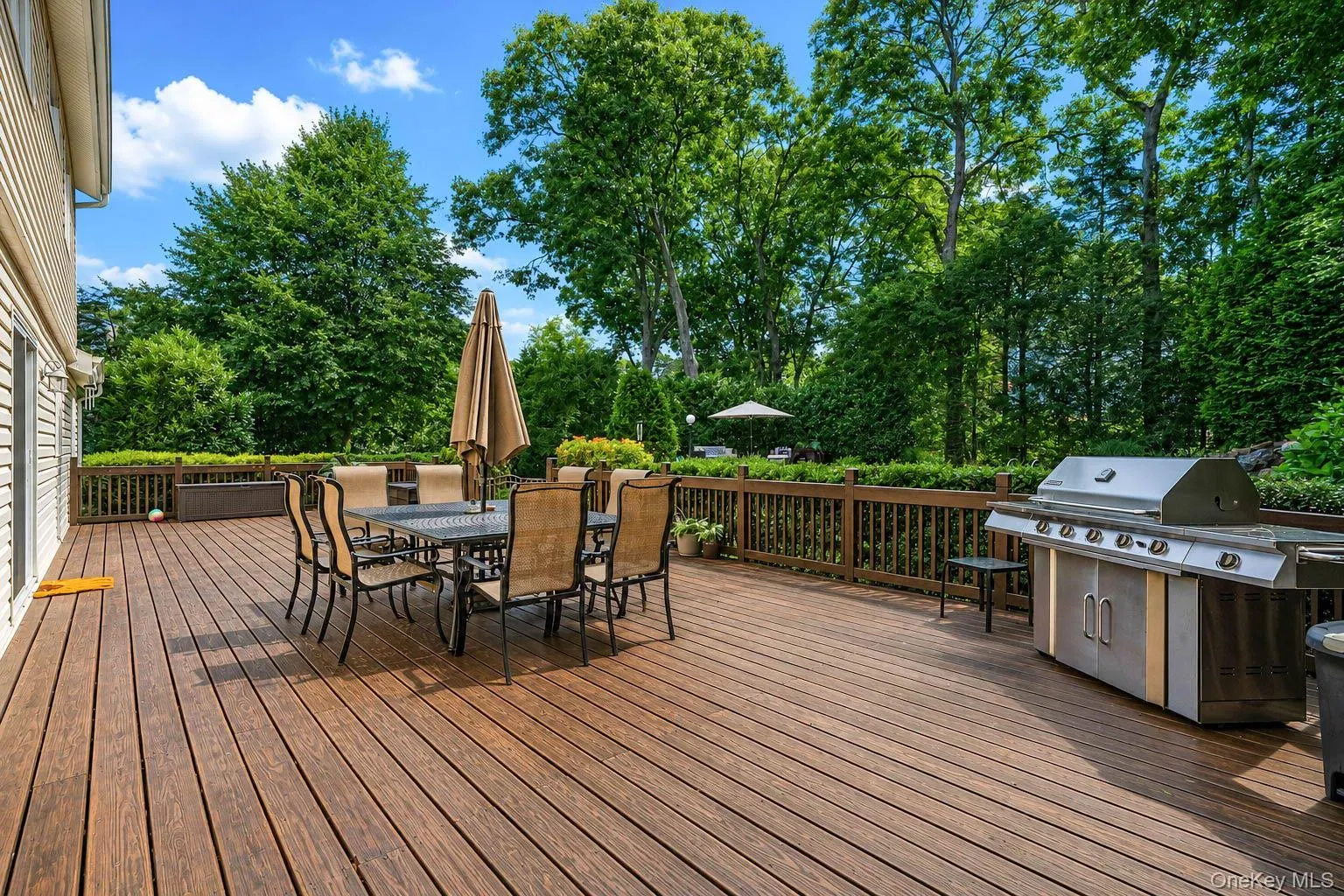 9 Amber Lane, Brookhaven, NY, 4 Bedrooms Bedrooms, 8 Rooms Rooms,3 BathroomsBathrooms,Residential,For Rent,Amber,0,1027400 9 Amber Lane, Brookhaven, NY, 4 Bedrooms Bedrooms, 8 Rooms Rooms,3 BathroomsBathrooms,Residential,For Rent,Amber,0,1027400