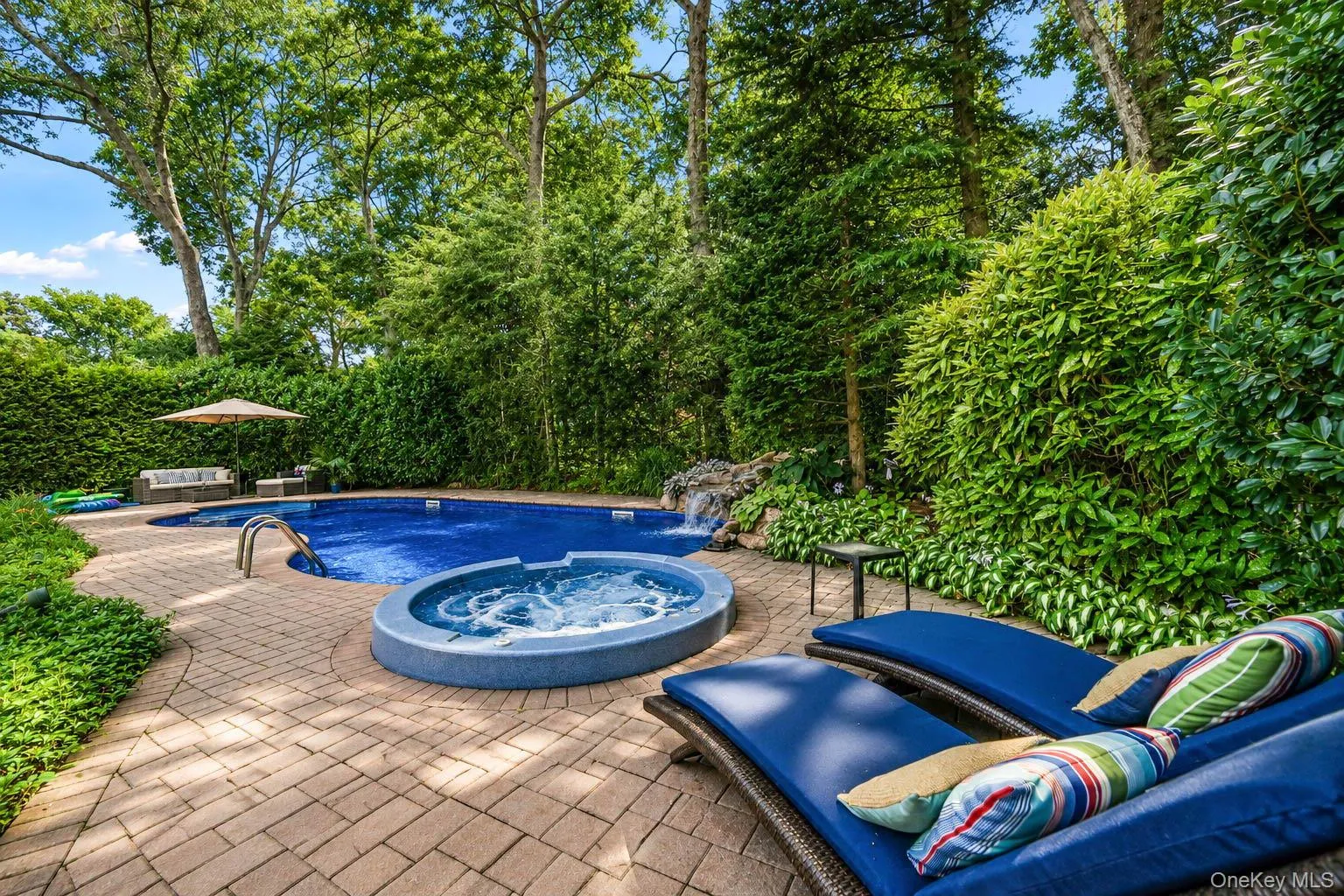 Hot tub Hot tub