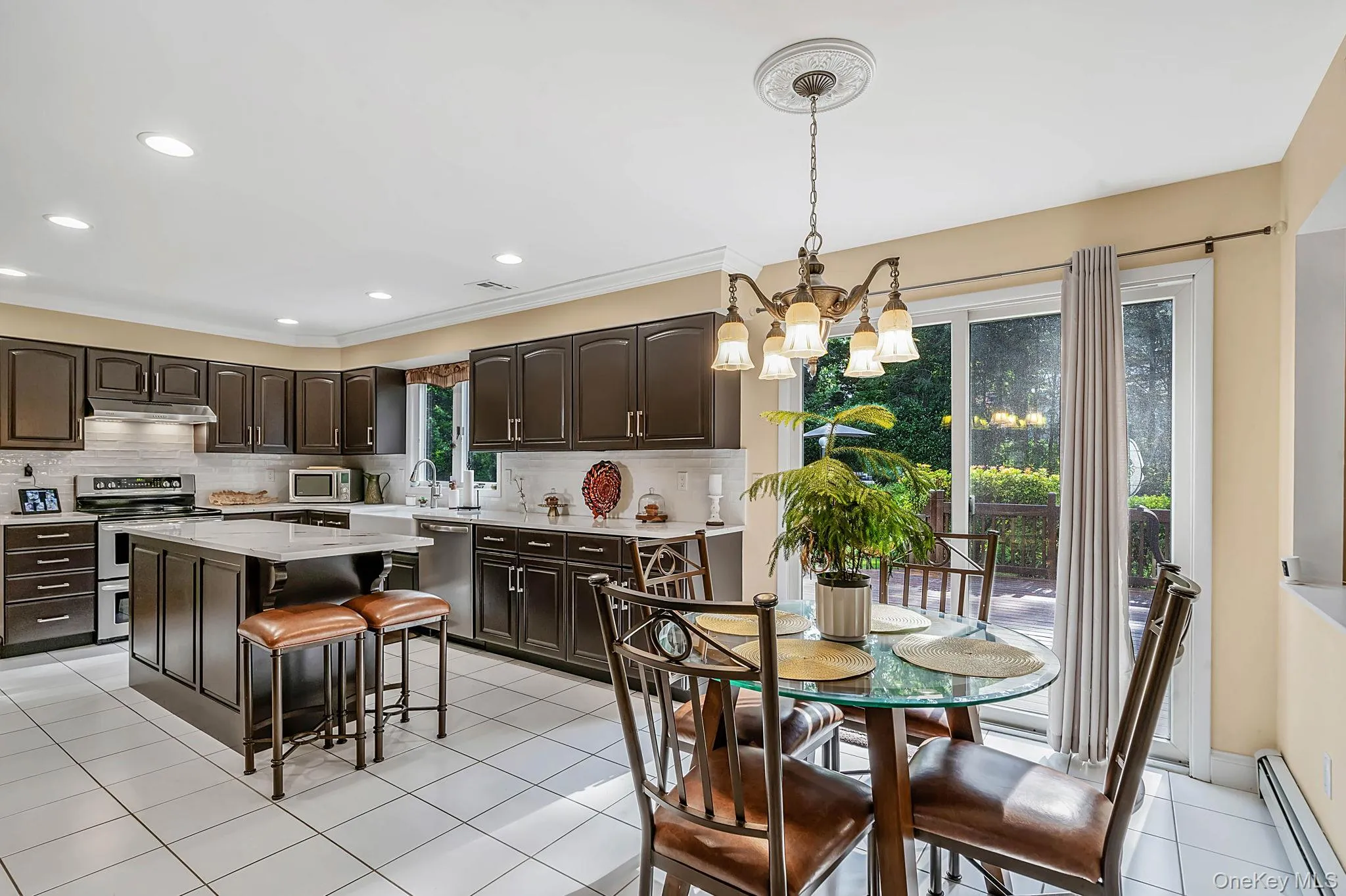 9 Amber Lane, Brookhaven, NY, 4 Bedrooms Bedrooms, 8 Rooms Rooms,3 BathroomsBathrooms,Residential,For Rent,Amber,0,1027400 9 Amber Lane, Brookhaven, NY, 4 Bedrooms Bedrooms, 8 Rooms Rooms,3 BathroomsBathrooms,Residential,For Rent,Amber,0,1027400