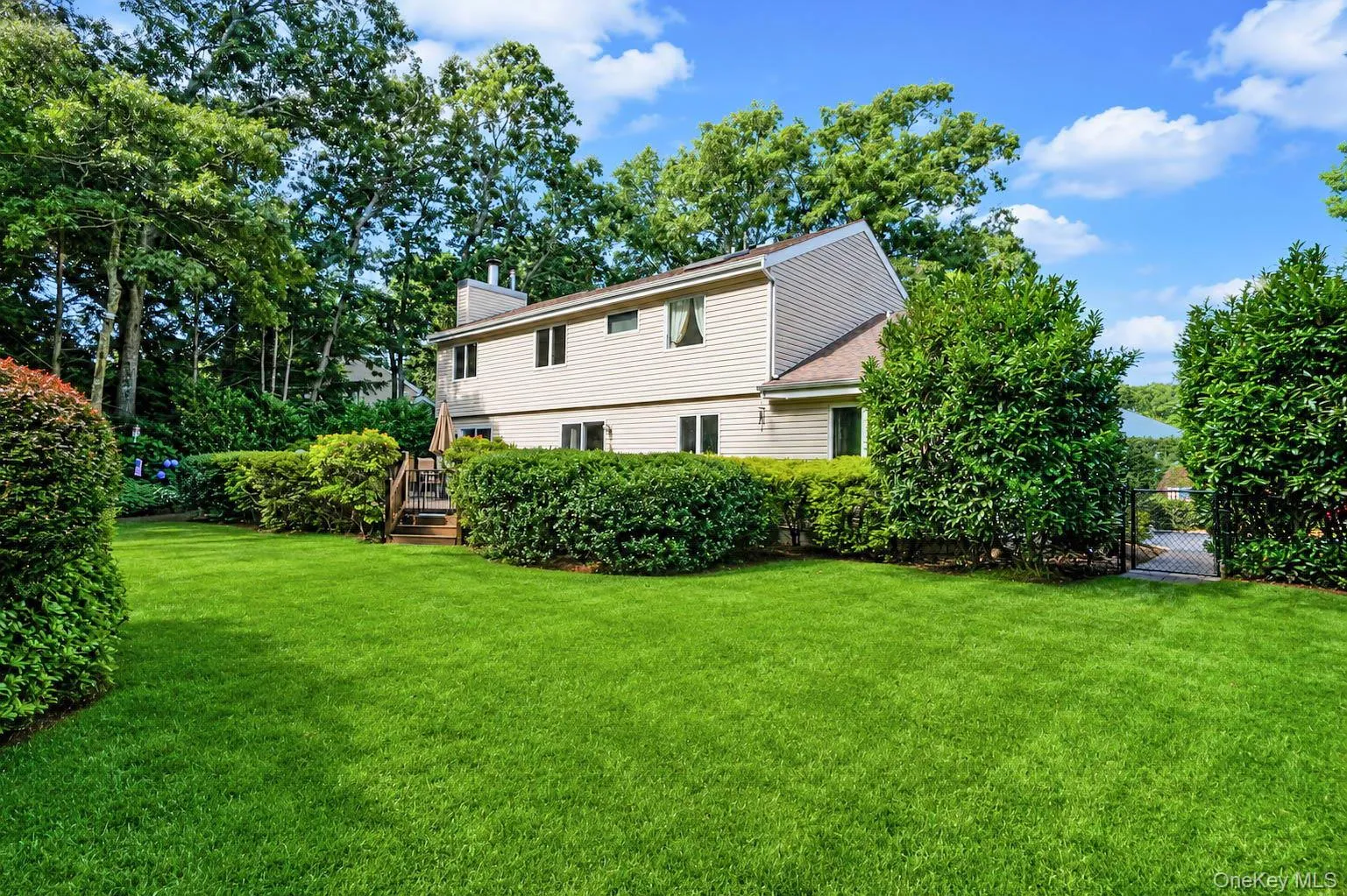 9 Amber Lane, Brookhaven, NY, 4 Bedrooms Bedrooms, 8 Rooms Rooms,3 BathroomsBathrooms,Residential,For Rent,Amber,0,1027400 9 Amber Lane, Brookhaven, NY, 4 Bedrooms Bedrooms, 8 Rooms Rooms,3 BathroomsBathrooms,Residential,For Rent,Amber,0,1027400