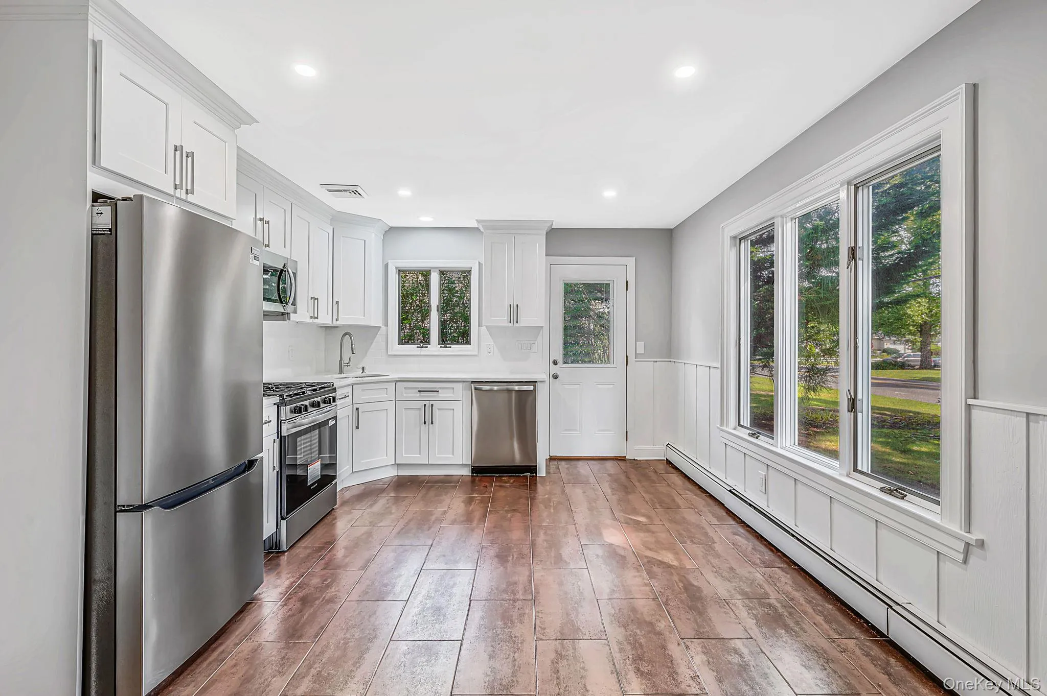 194 Phyllis Drive, Brookhaven, NY, 3 Bedrooms Bedrooms, 5 Rooms Rooms,2 BathroomsBathrooms,Residential,For Rent,Phyllis,0,1027403 194 Phyllis Drive, Brookhaven, NY, 3 Bedrooms Bedrooms, 5 Rooms Rooms,2 BathroomsBathrooms,Residential,For Rent,Phyllis,0,1027403